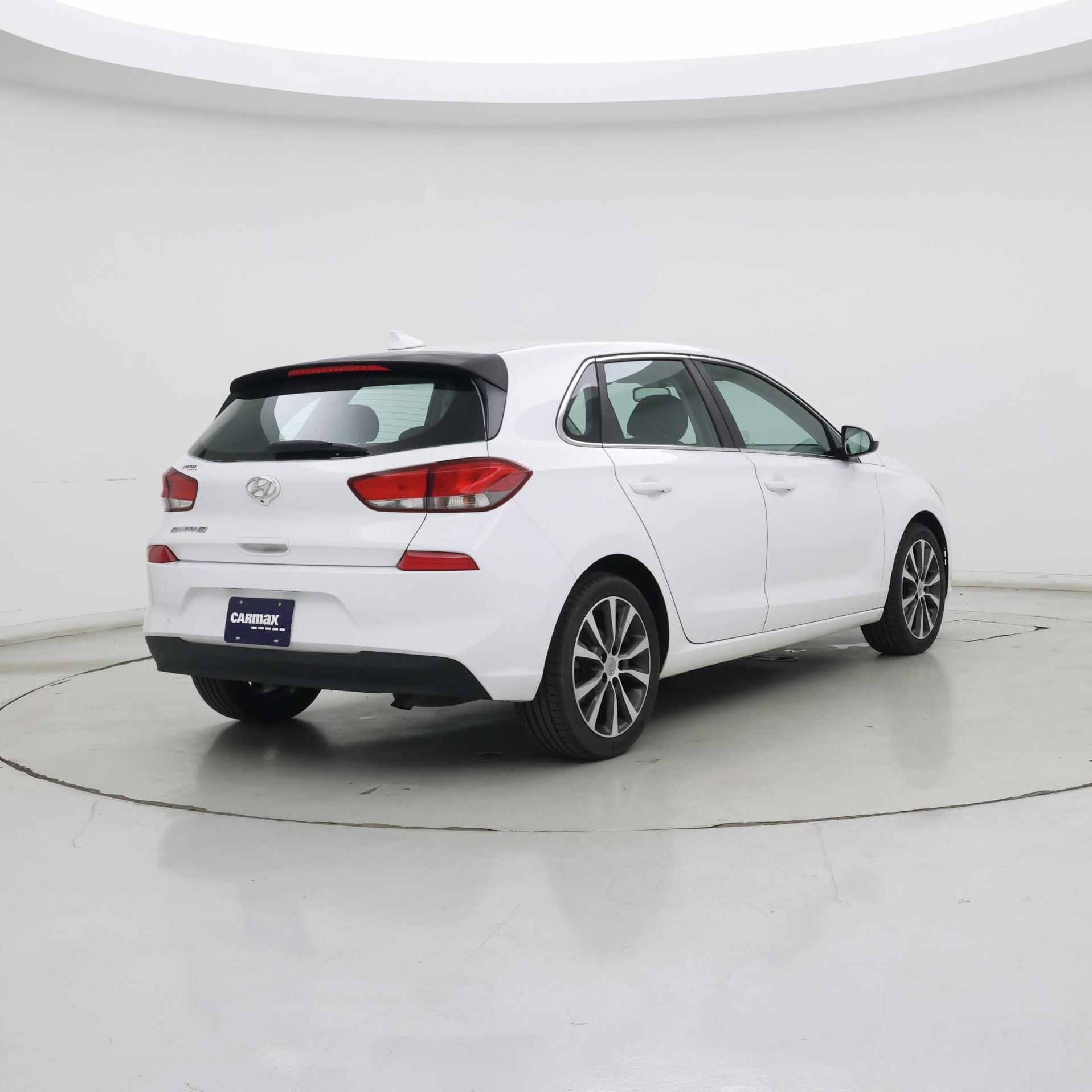 Thumbnail: 2018 Hyundai Elantra - 8