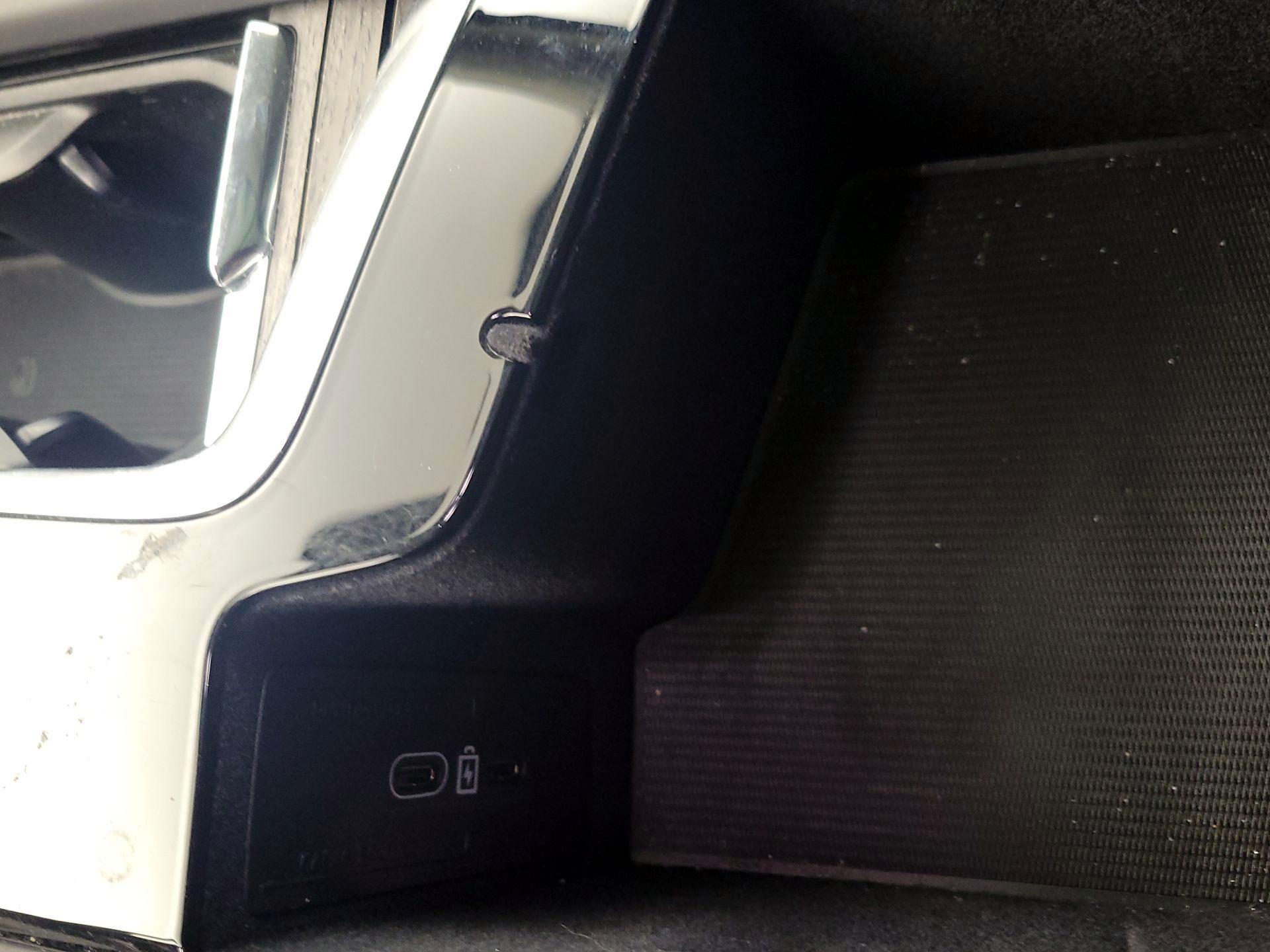 Thumbnail: 2023 Volvo XC90 - 18