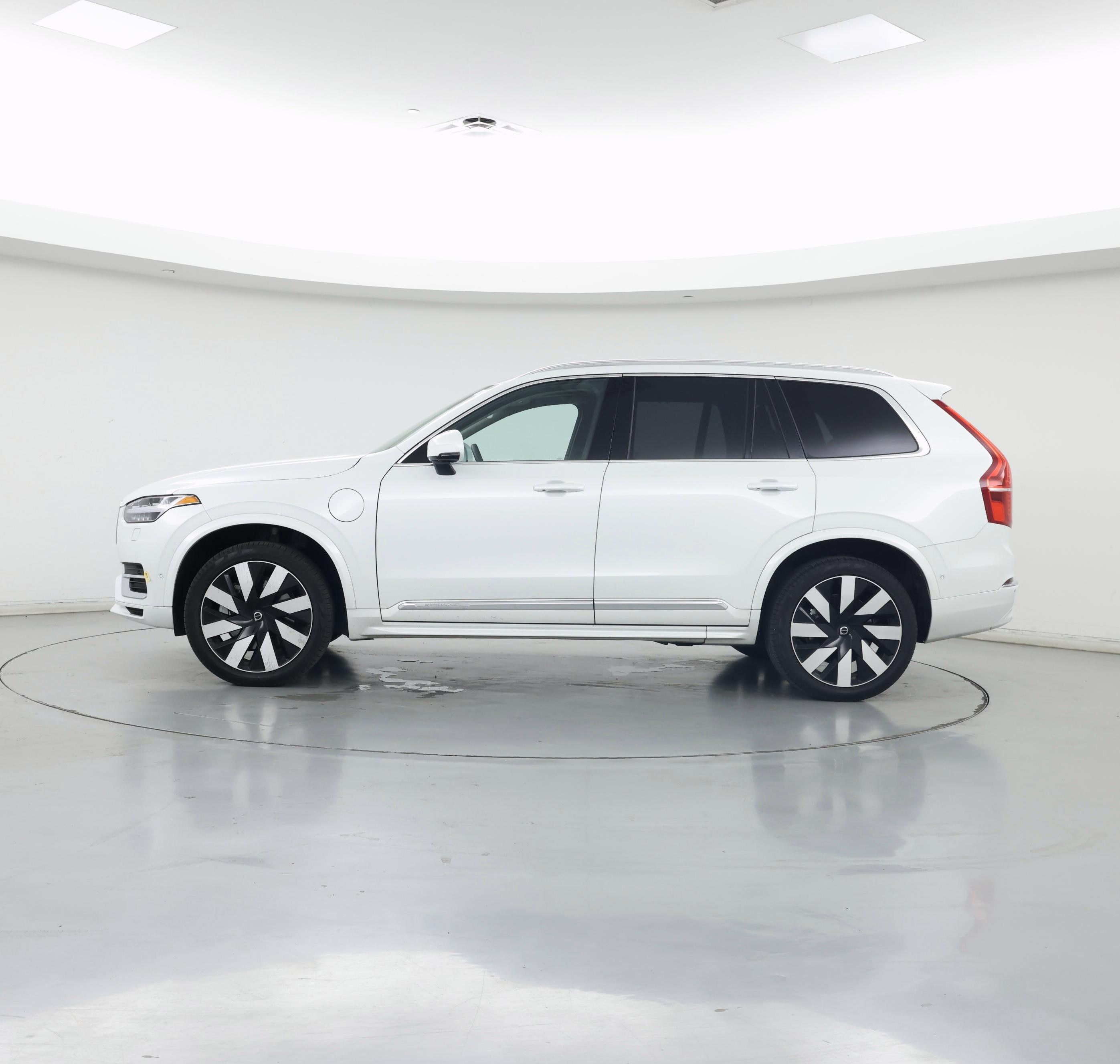 Thumbnail: 2023 Volvo XC90 - 3