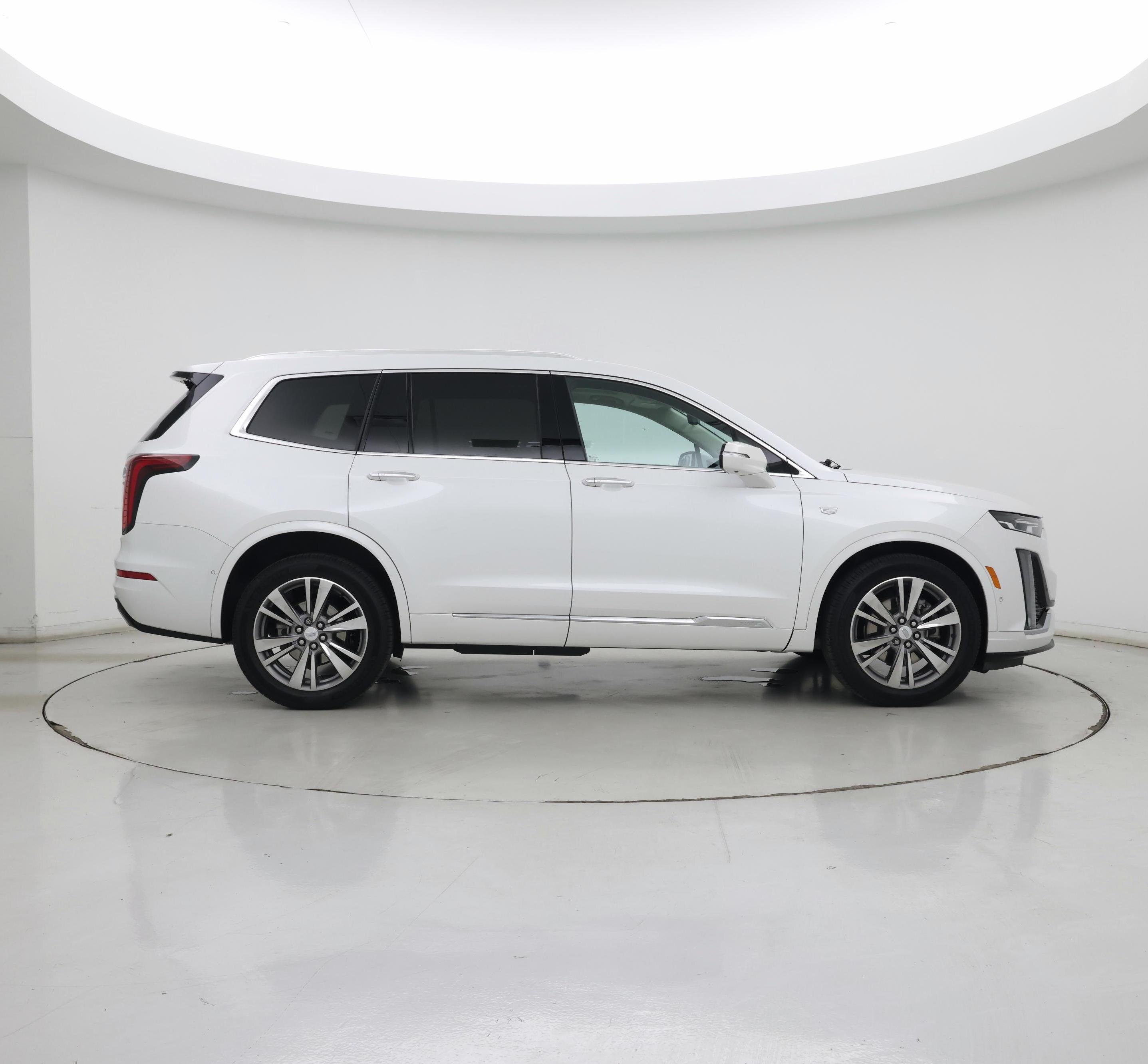 Thumbnail: 2021 Cadillac XT6 - 7