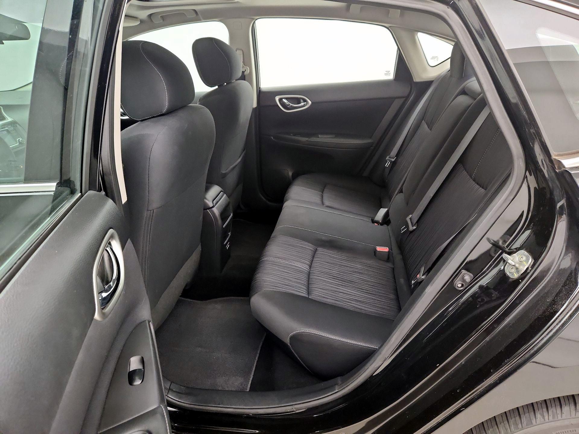 Thumbnail: 2017 Nissan Sentra - 20