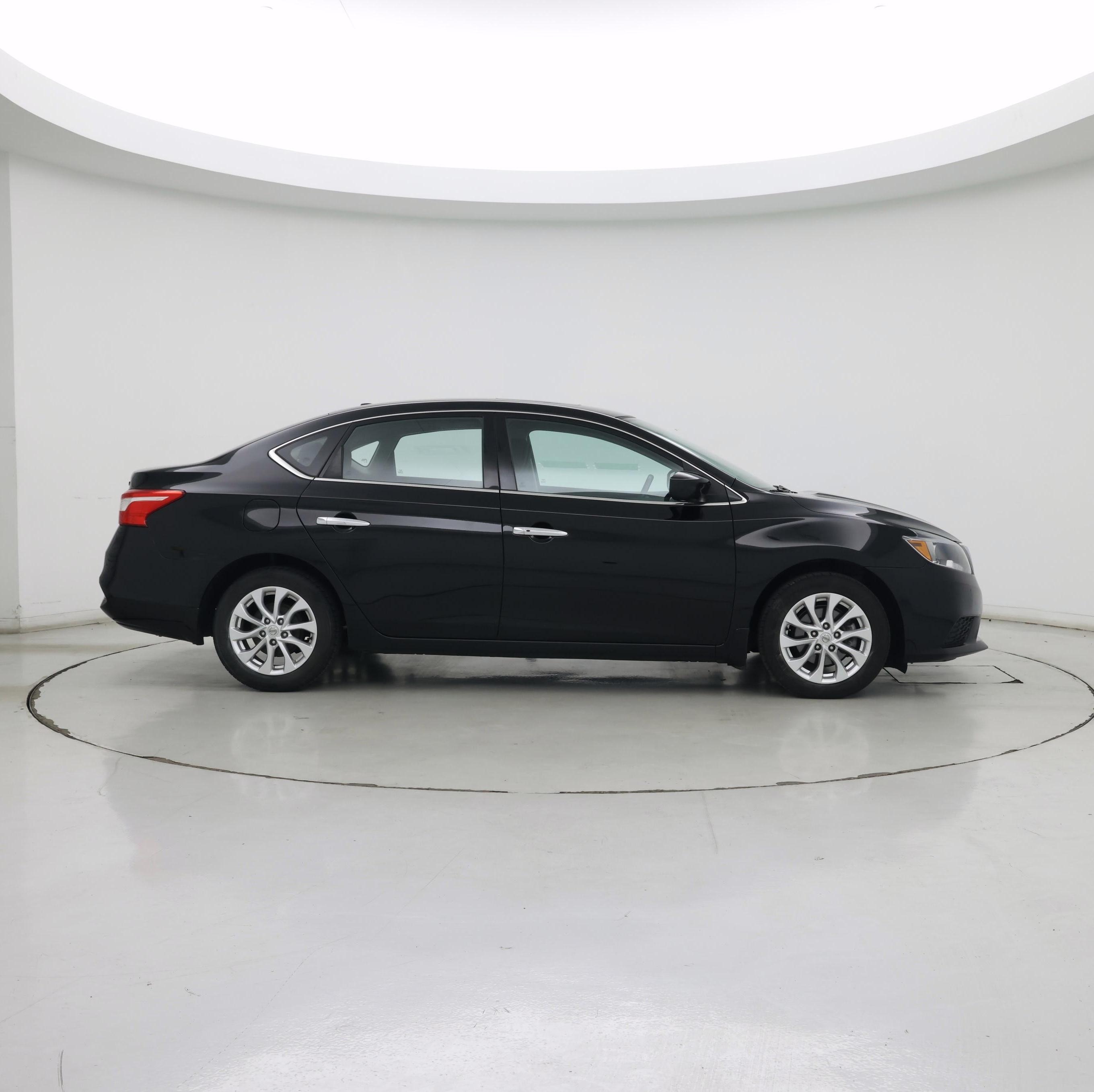 Thumbnail: 2017 Nissan Sentra - 7