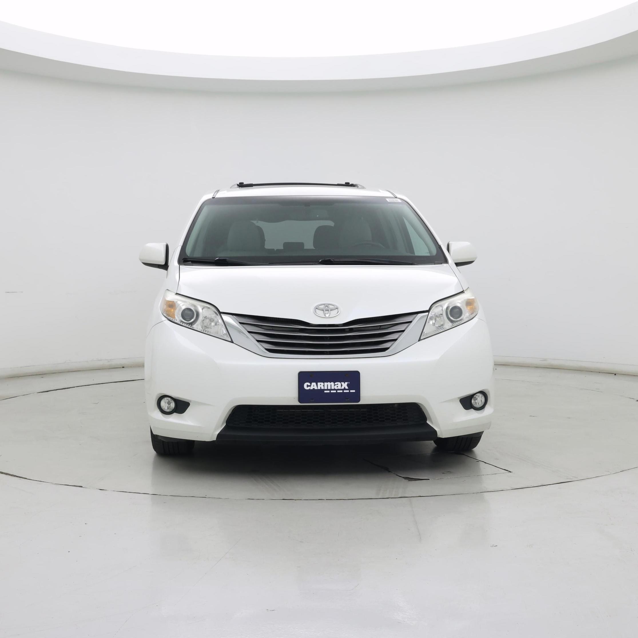 Thumbnail: 2016 Toyota Sienna - 5