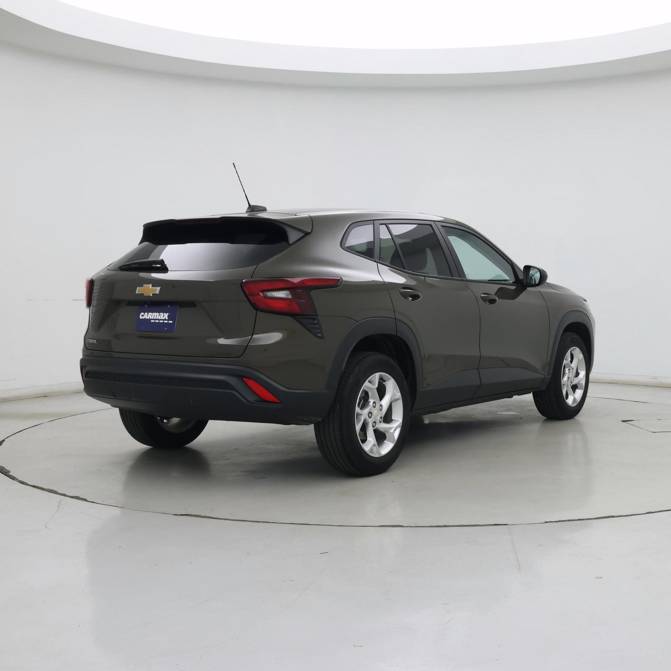 Thumbnail: 2024 Chevrolet Trax - 8