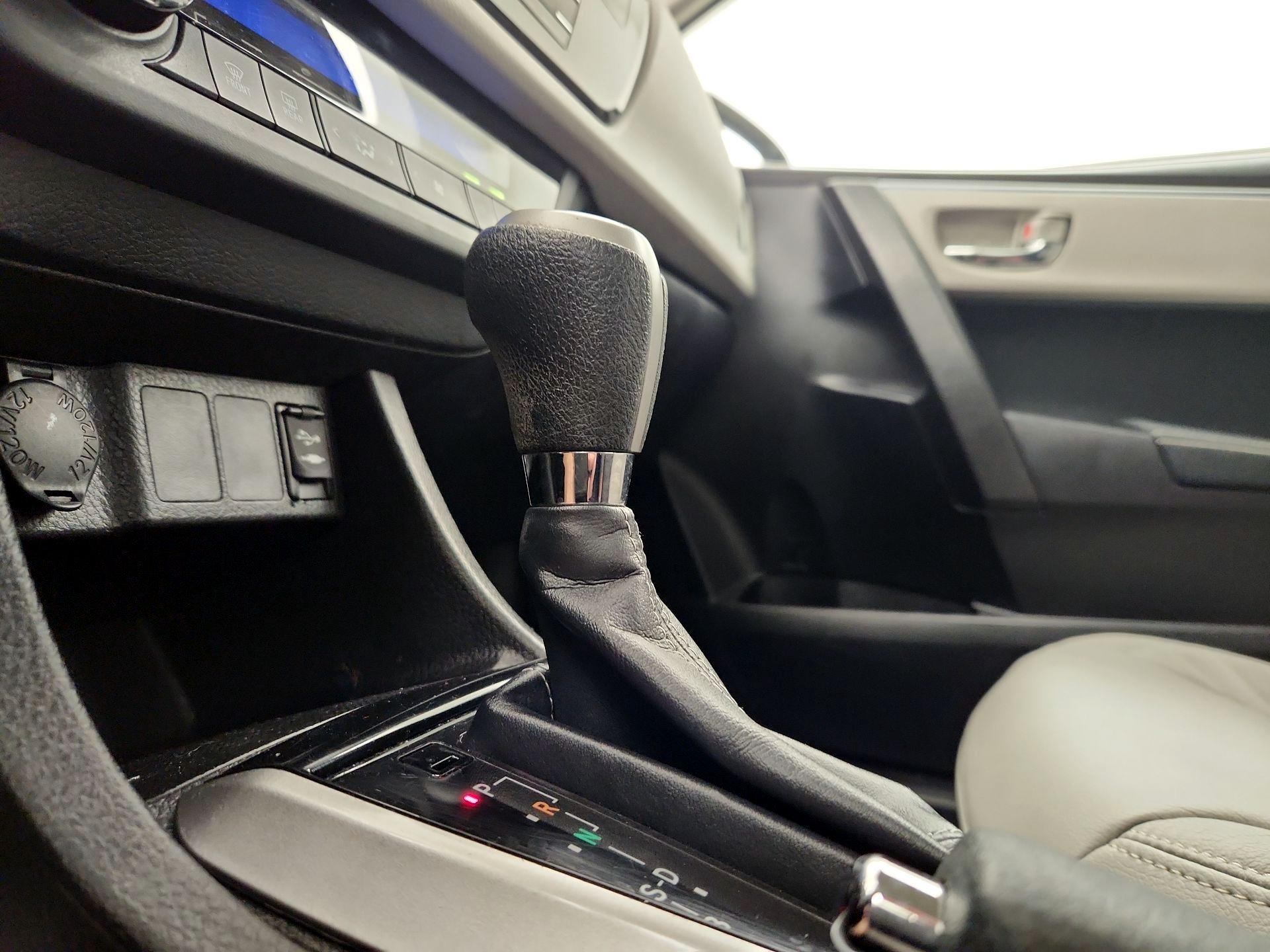 Thumbnail: 2016 Toyota Corolla - 17