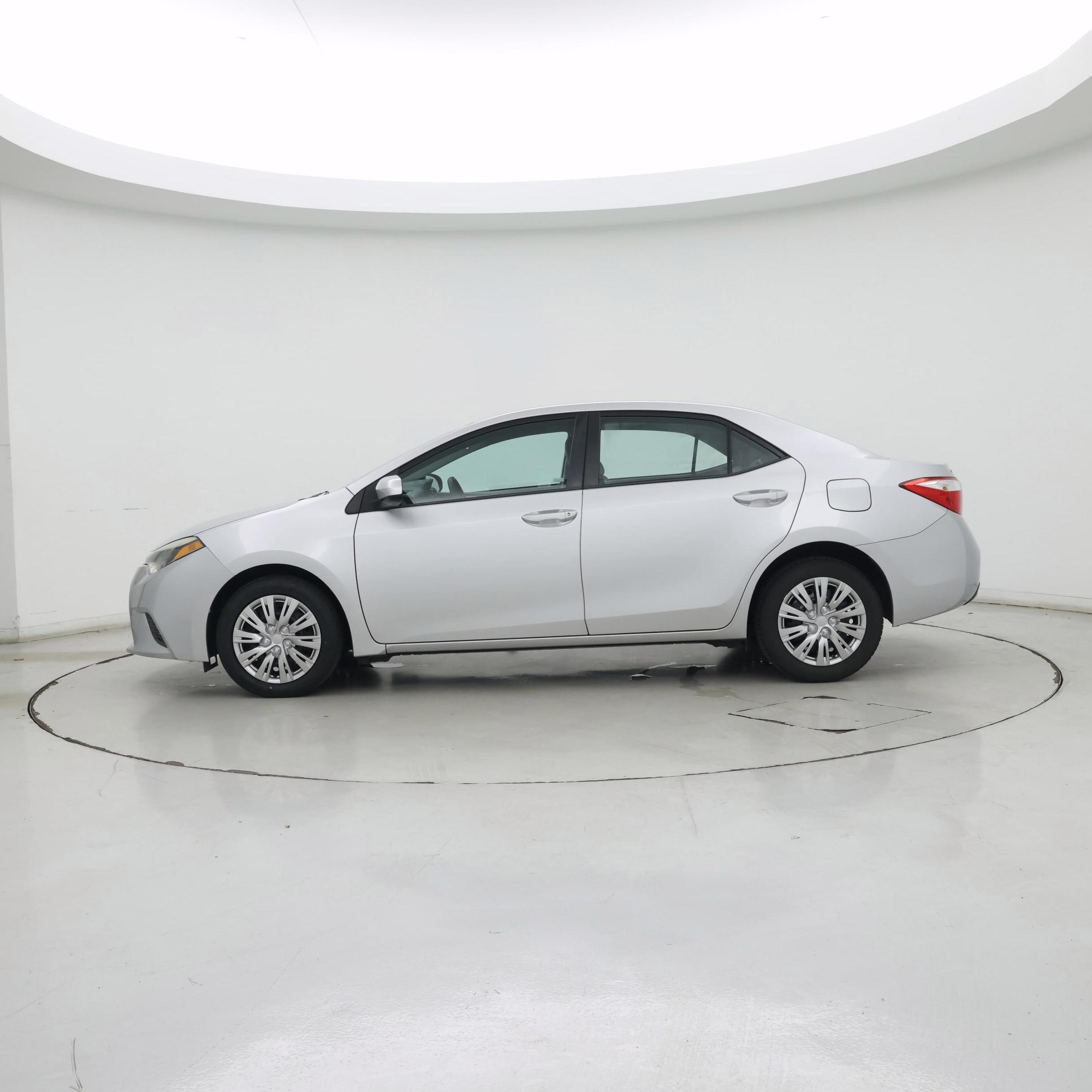 Thumbnail: 2016 Toyota Corolla - 3