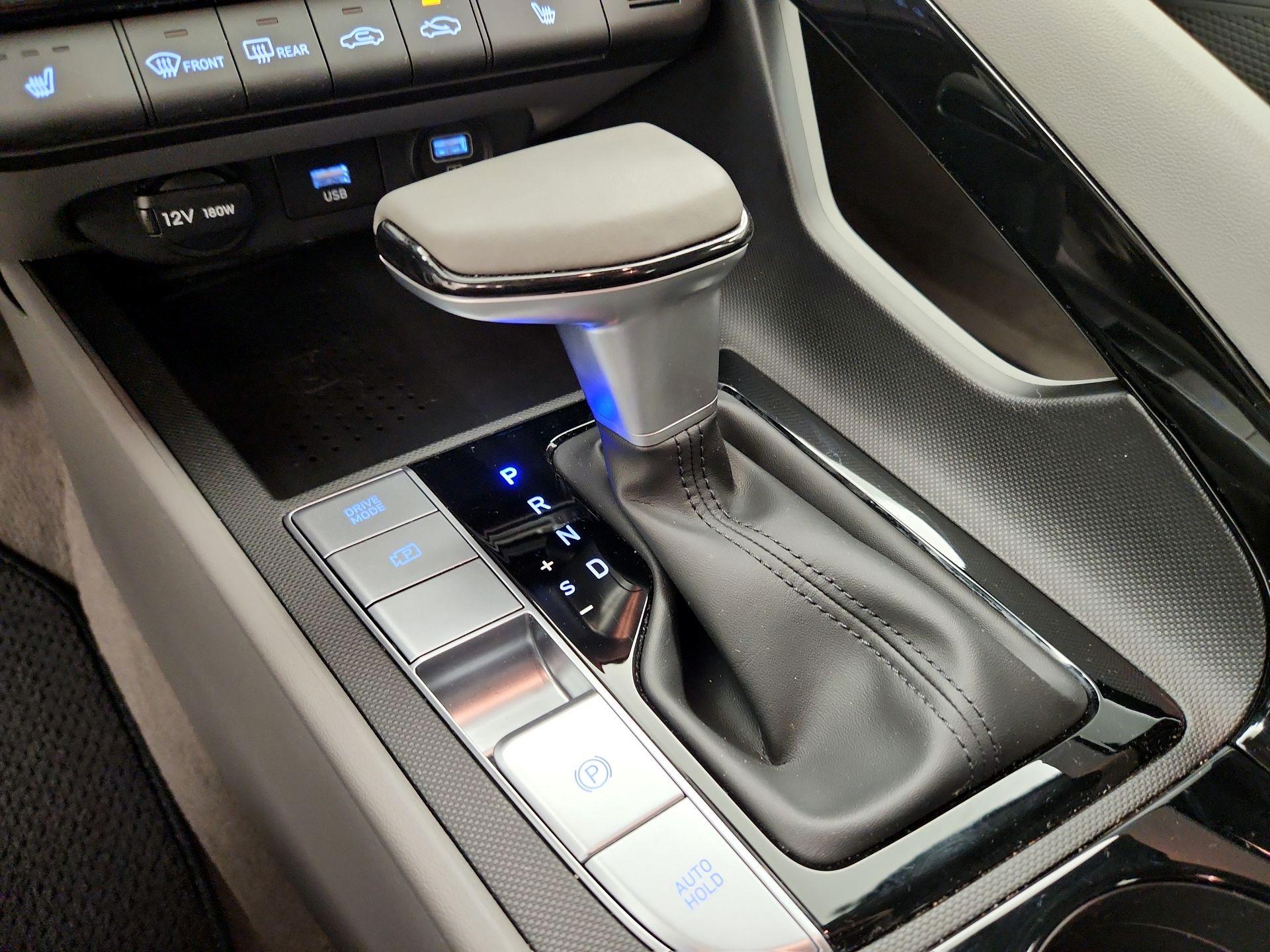 Thumbnail: 2023 Hyundai Elantra - 18