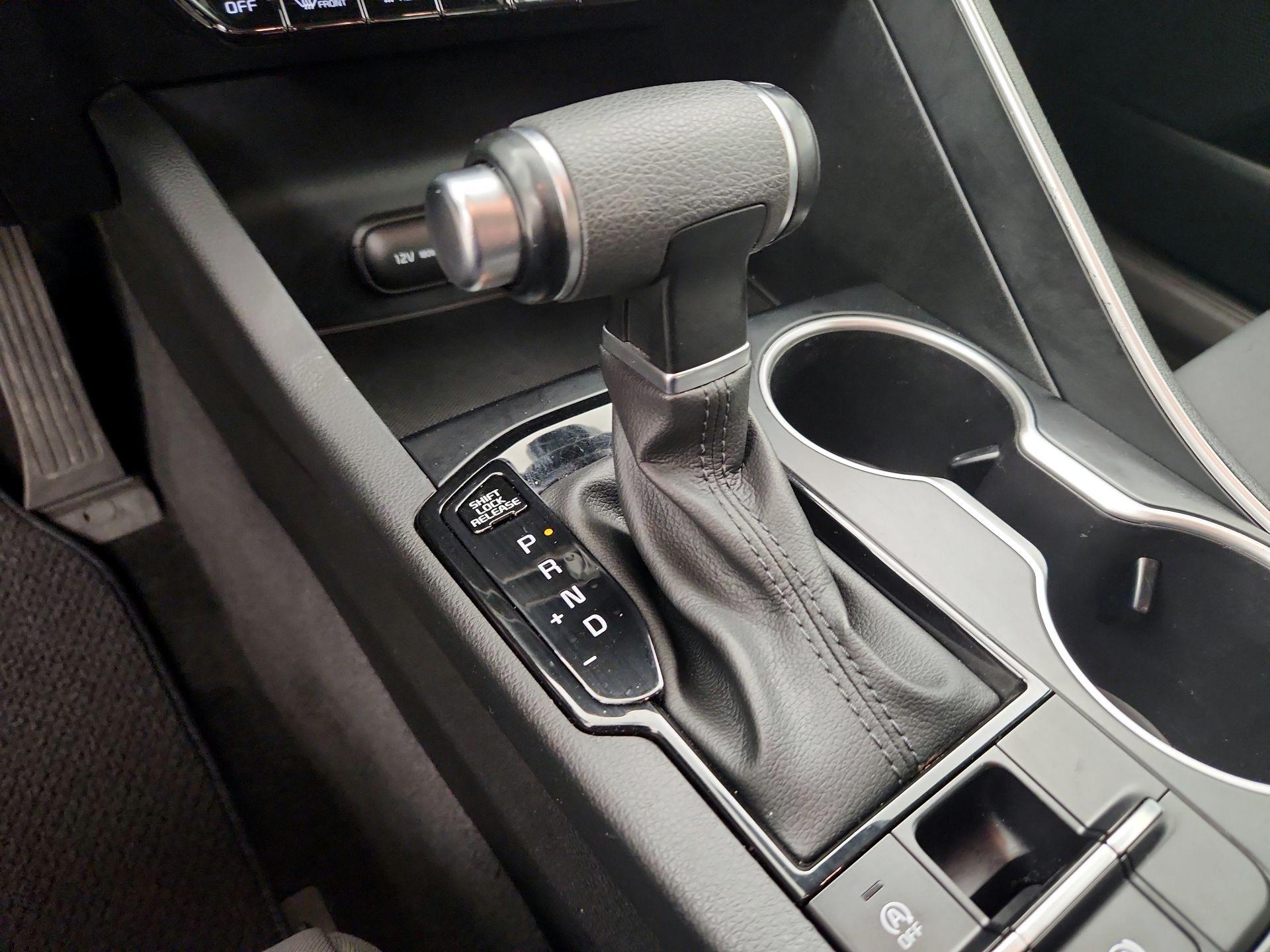 Thumbnail: 2022 Kia K5 - 17