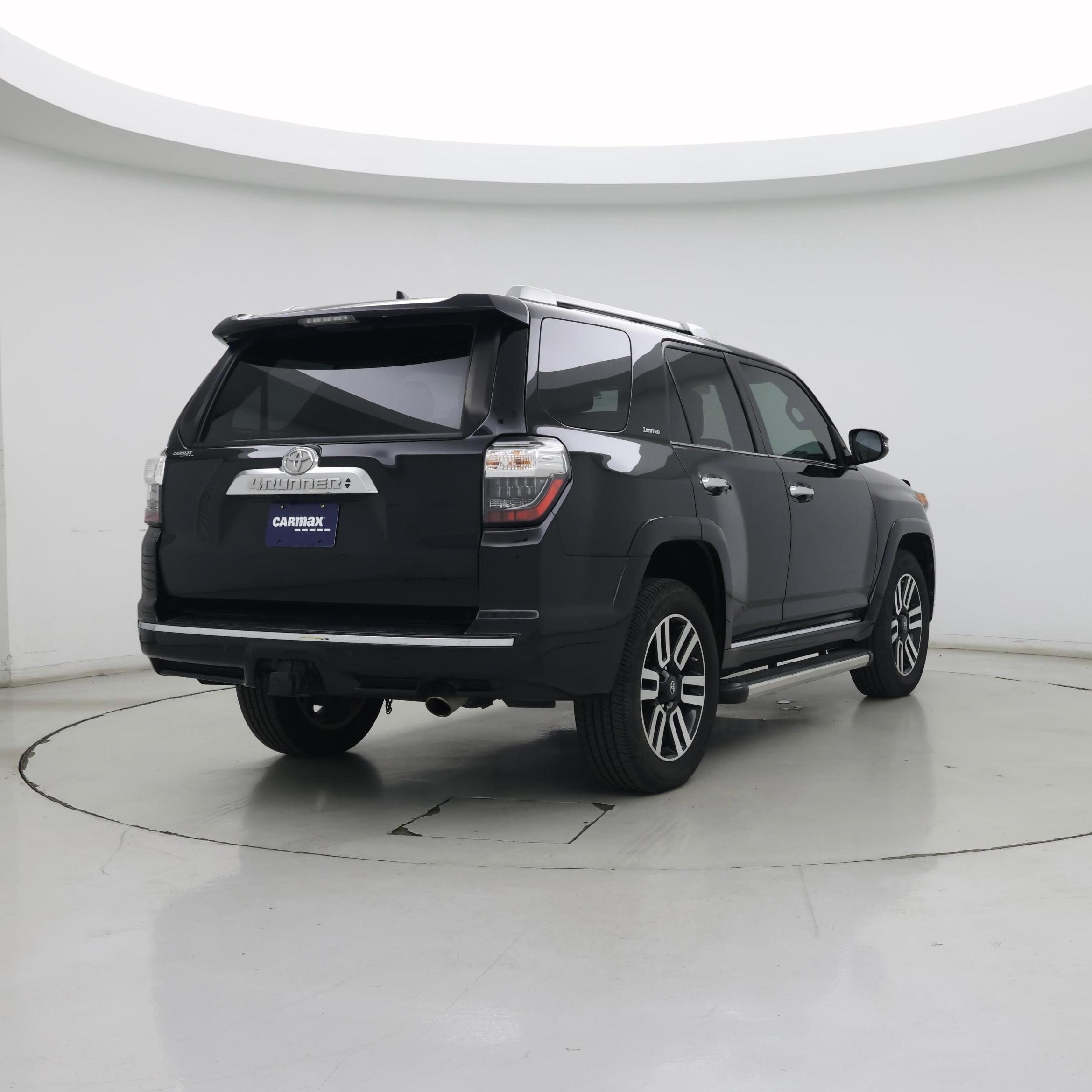 Thumbnail: 2017 Toyota 4Runner - 8