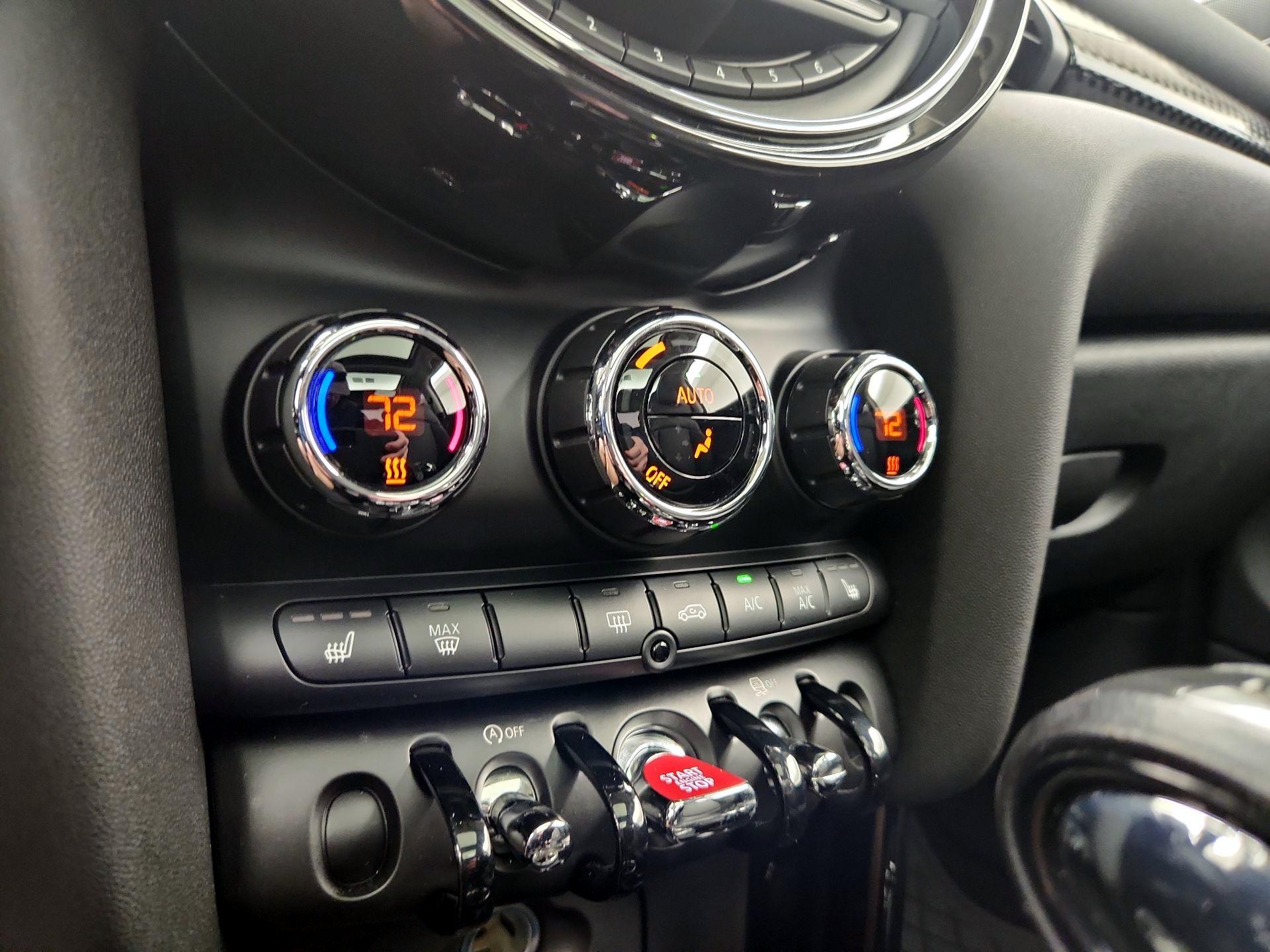 Thumbnail: 2017 MINI Cooper Hardtop - 17