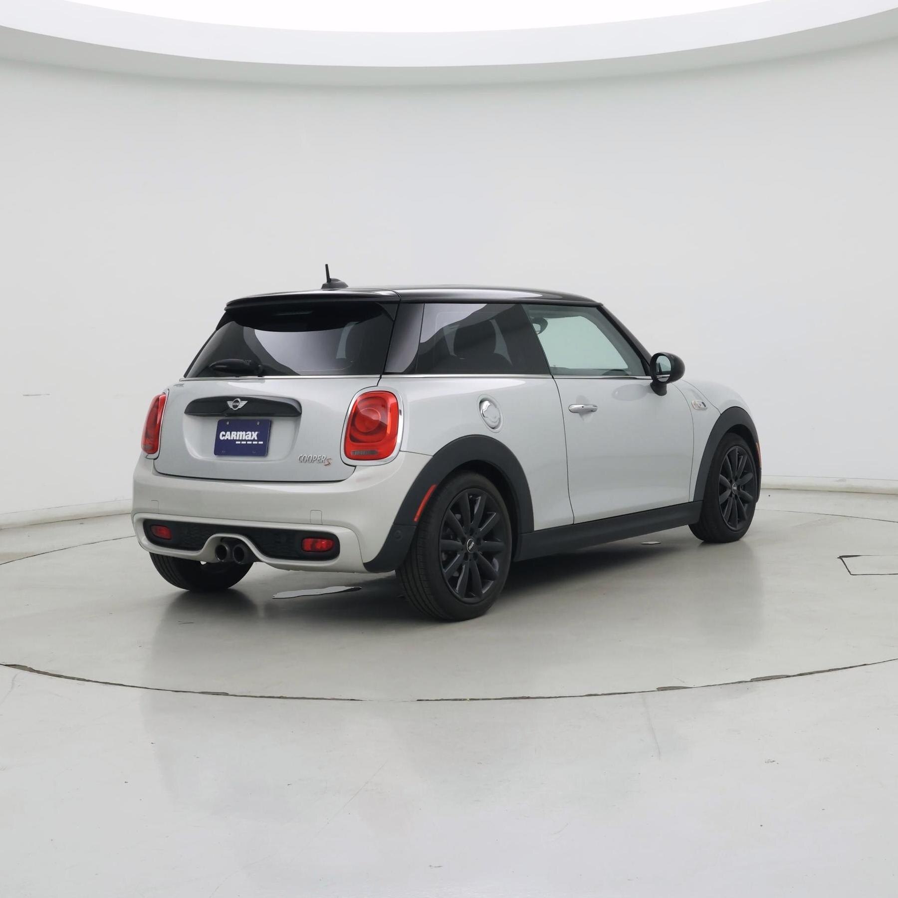 Thumbnail: 2017 MINI Cooper Hardtop - 8