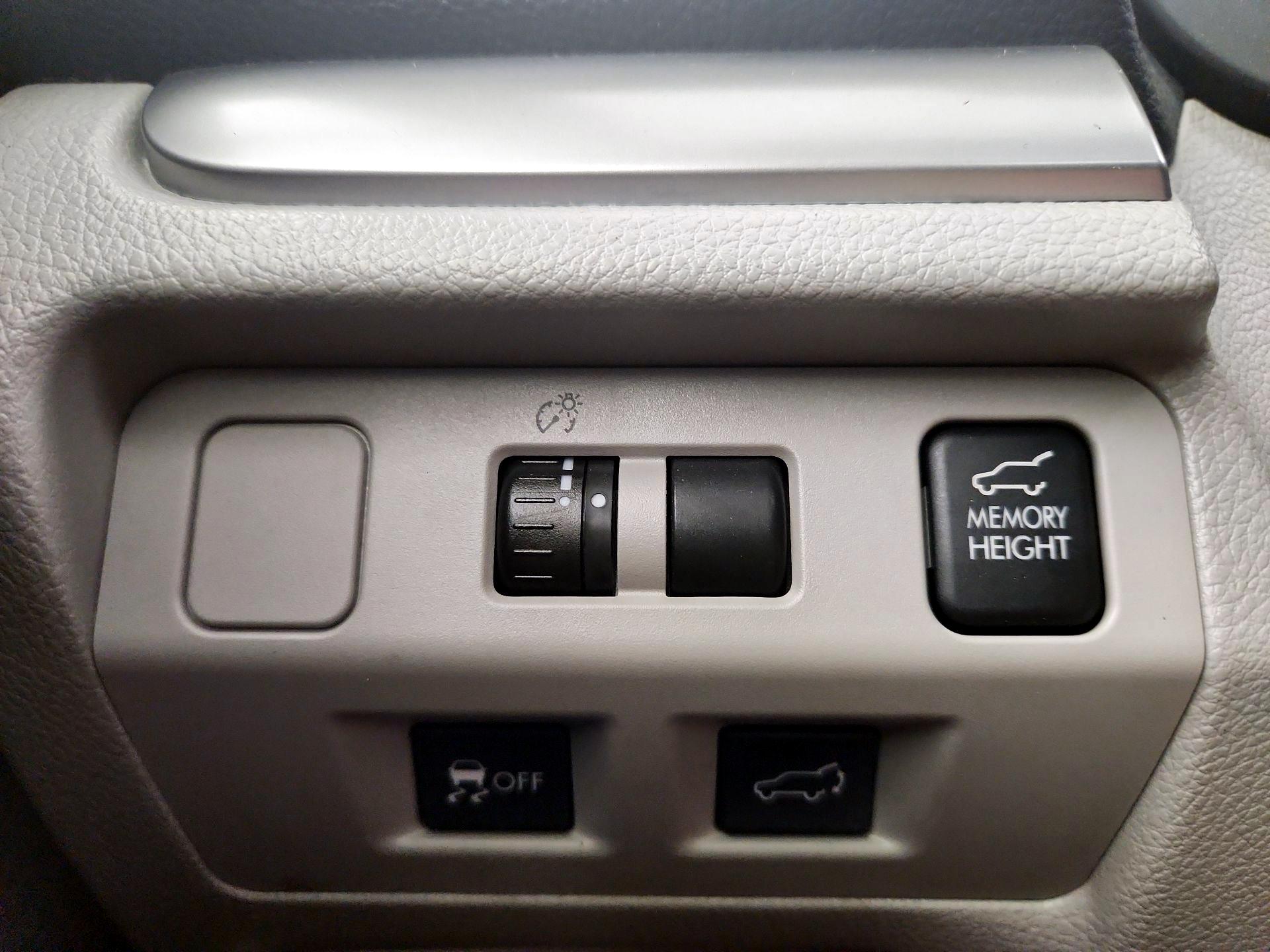 Thumbnail: 2015 Subaru Forester - 13