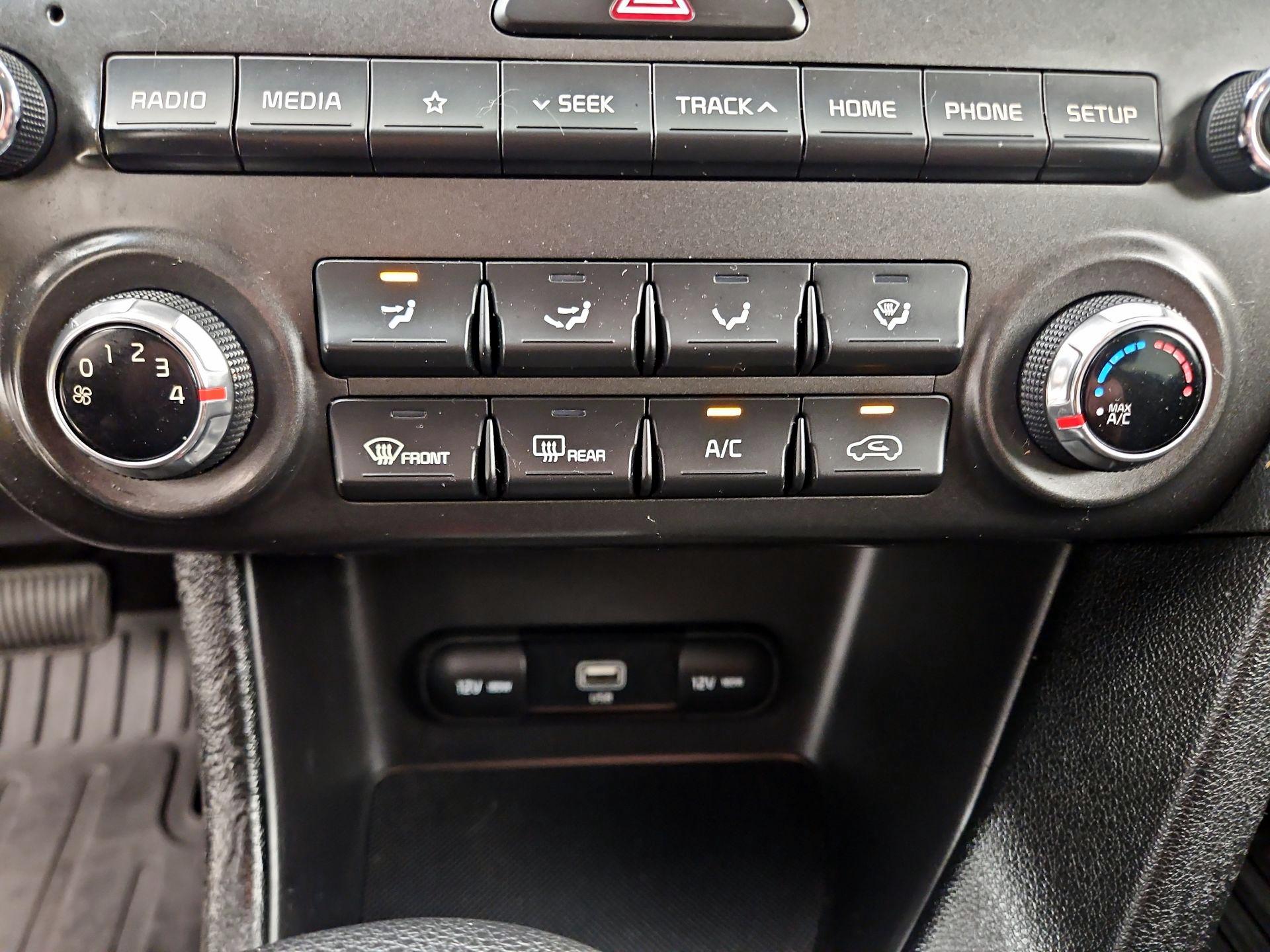 Thumbnail: 2020 Kia Sportage - 16
