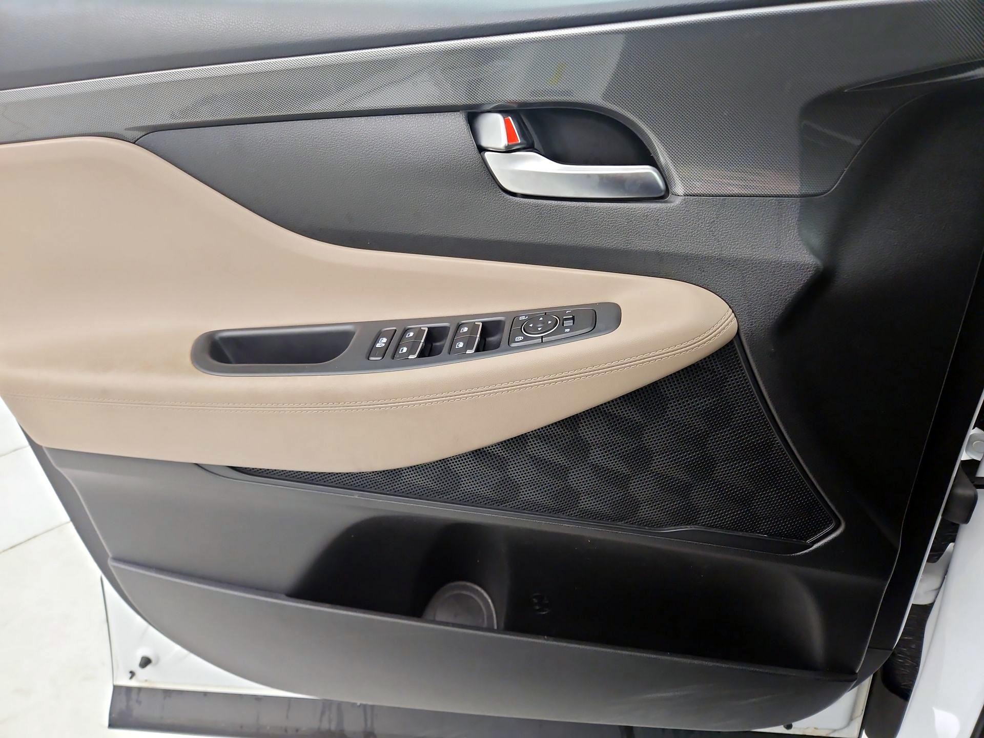 Thumbnail: 2022 Hyundai Santa Fe - 12