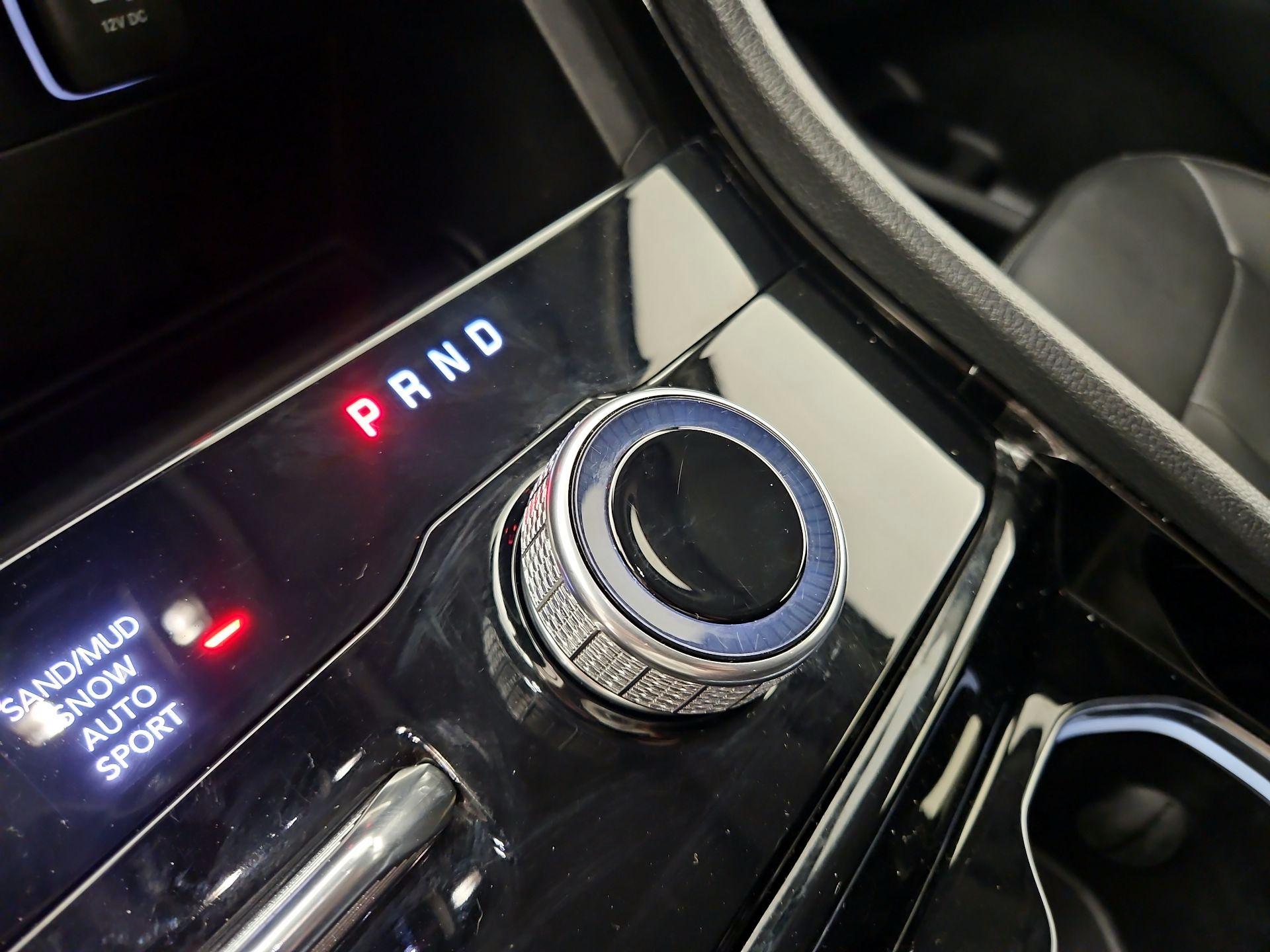 Thumbnail: 2023 Jeep Grand Cherokee - 18