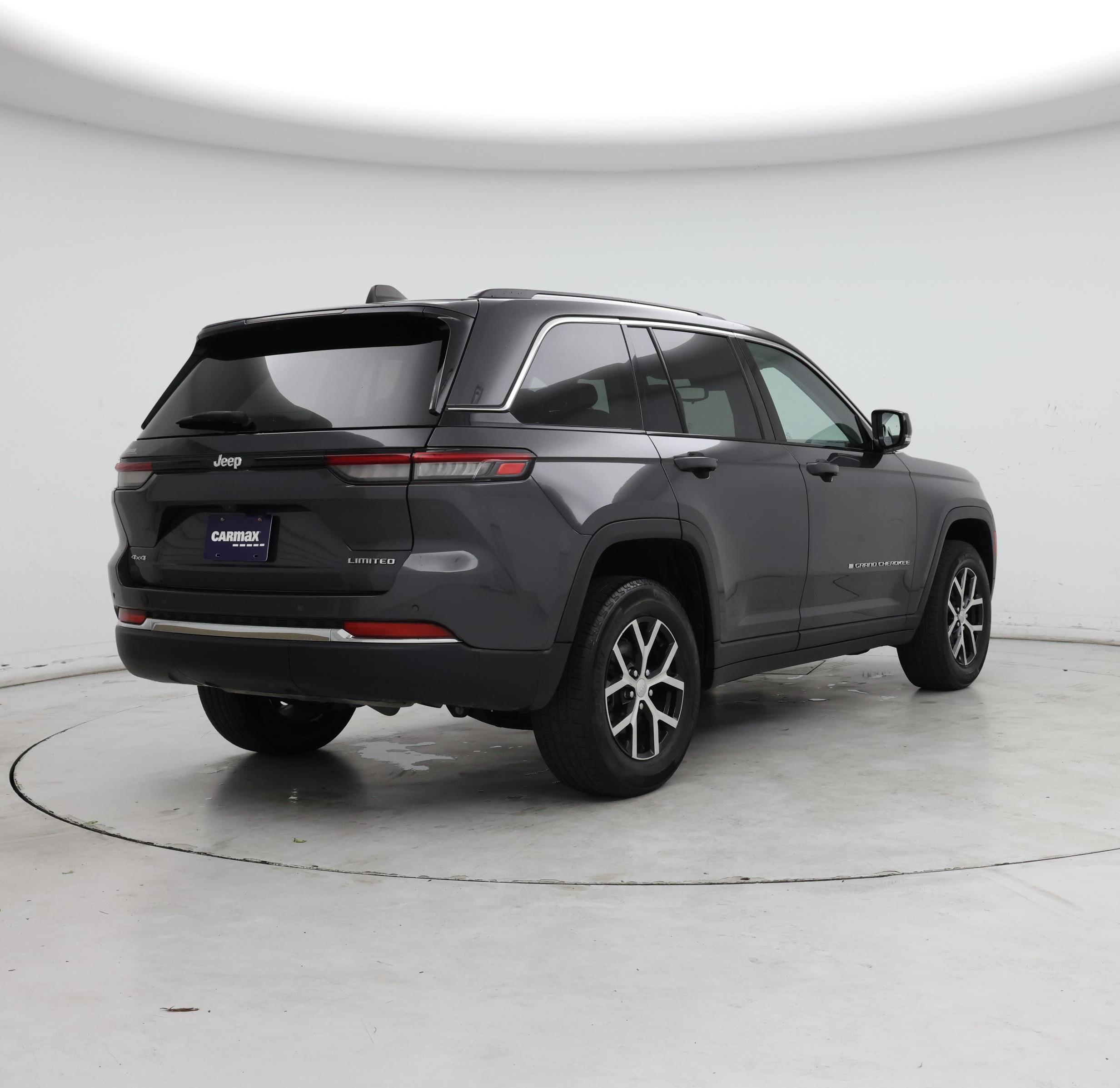 Thumbnail: 2023 Jeep Grand Cherokee - 8