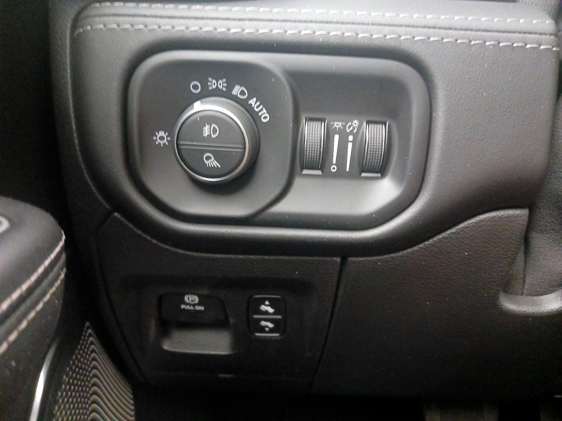 Thumbnail: 2021 RAM 1500 - 13