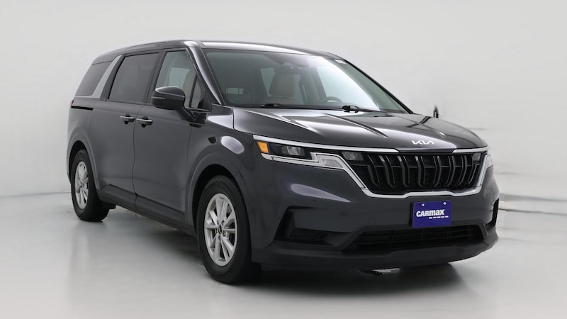 2022 Kia Carnival LXS Hero Image