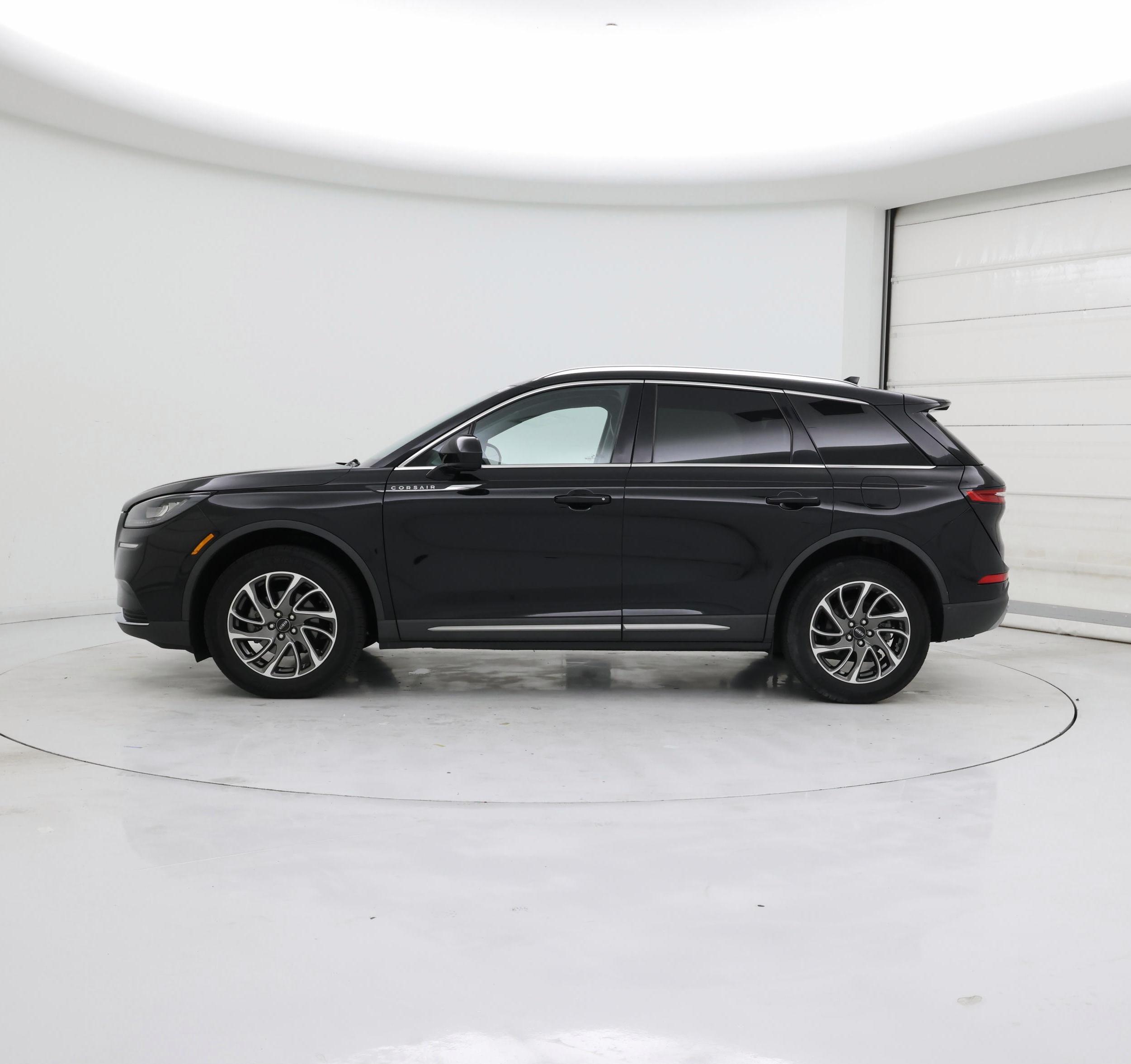 Thumbnail: 2020 Lincoln Corsair - 3