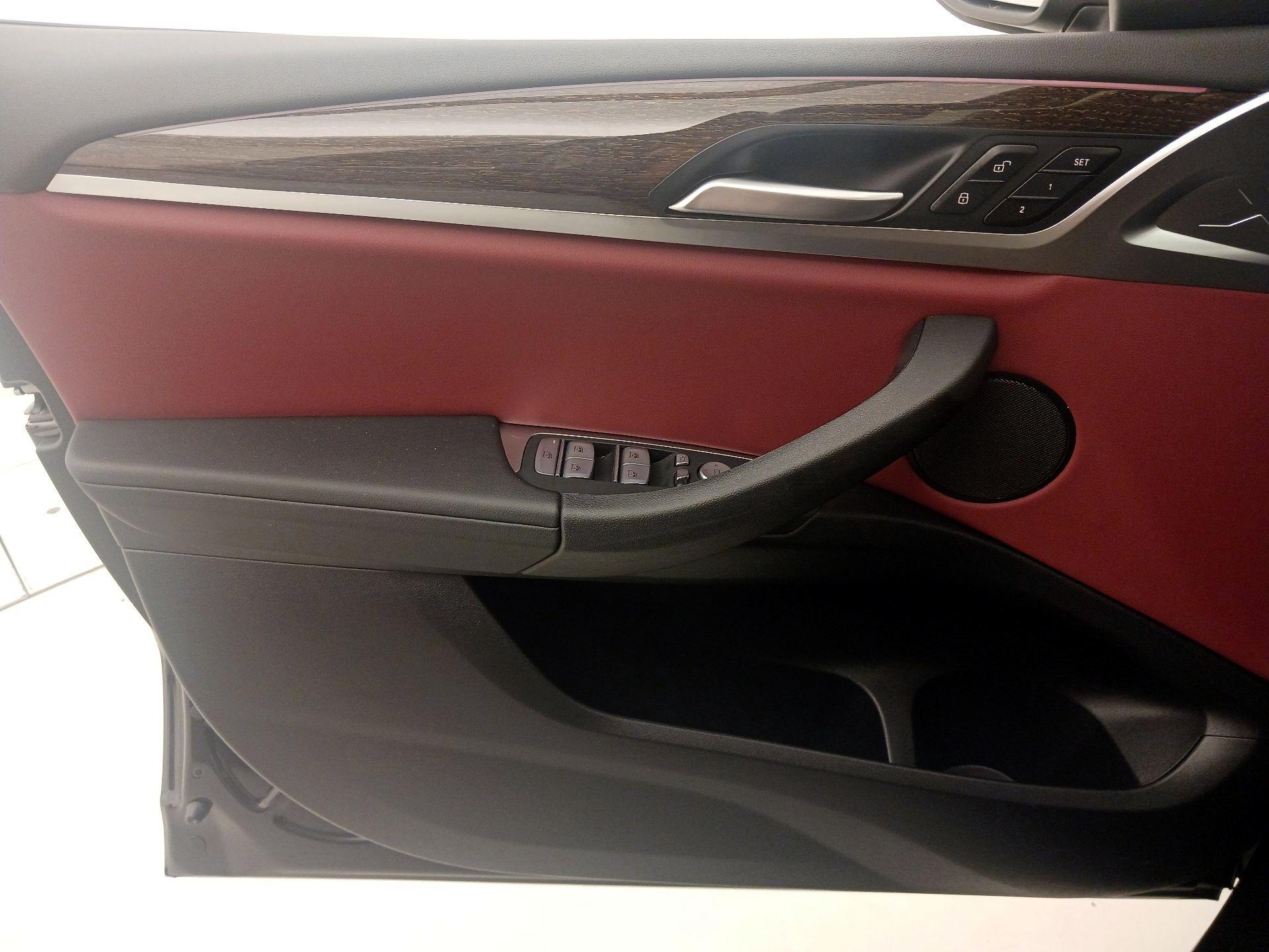 Thumbnail: 2022 BMW X4 - 12