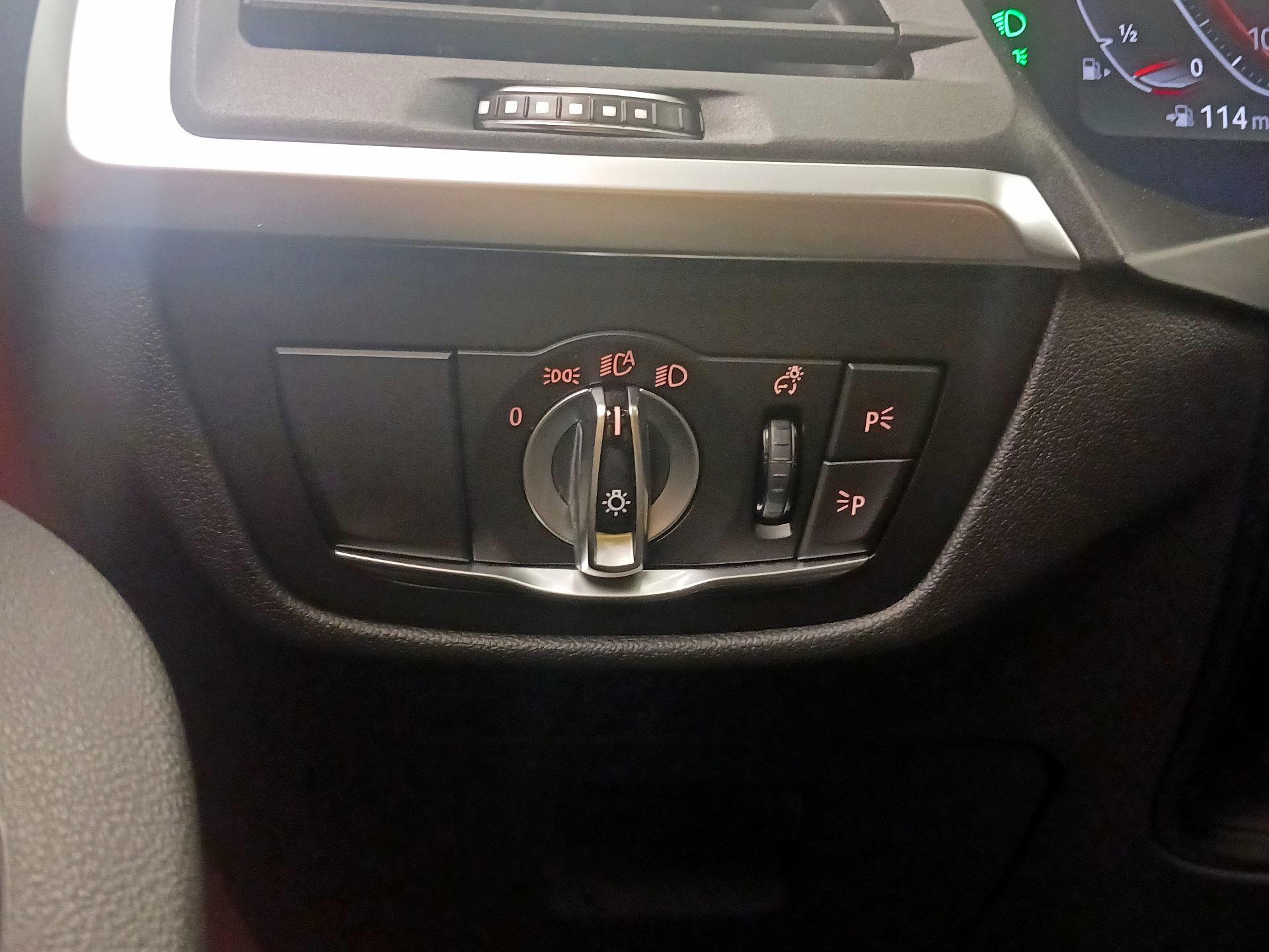 Thumbnail: 2022 BMW X4 - 13