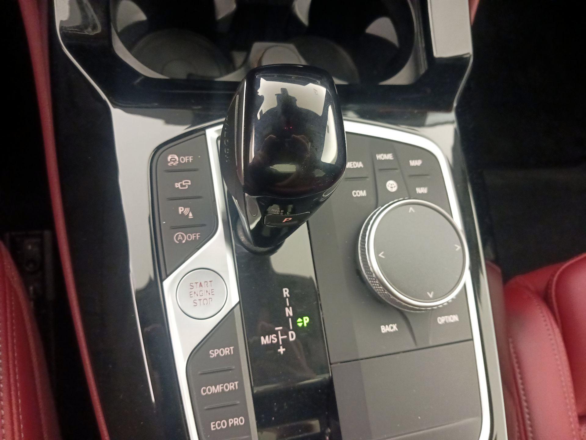 Thumbnail: 2022 BMW X4 - 17