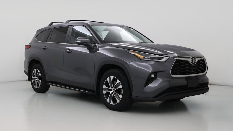 2023 Toyota Highlander XLE Hero Image