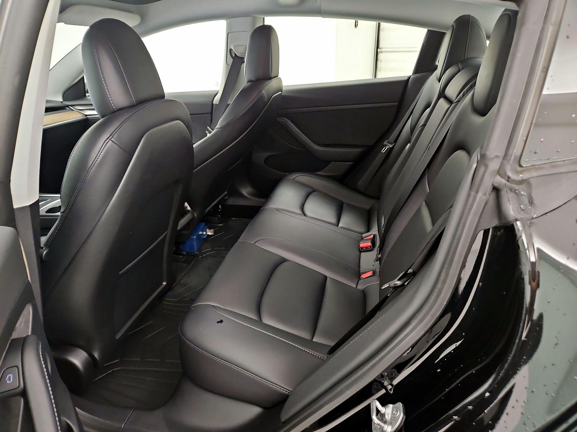 Thumbnail: 2021 Tesla Model 3 - 20