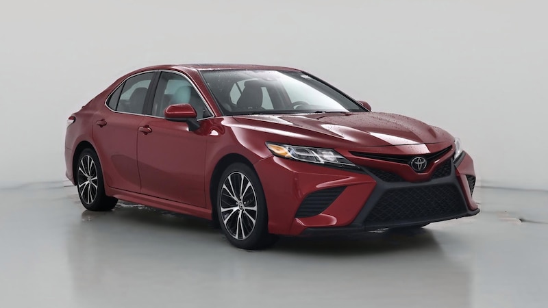 2020 Toyota Camry SE Hero Image