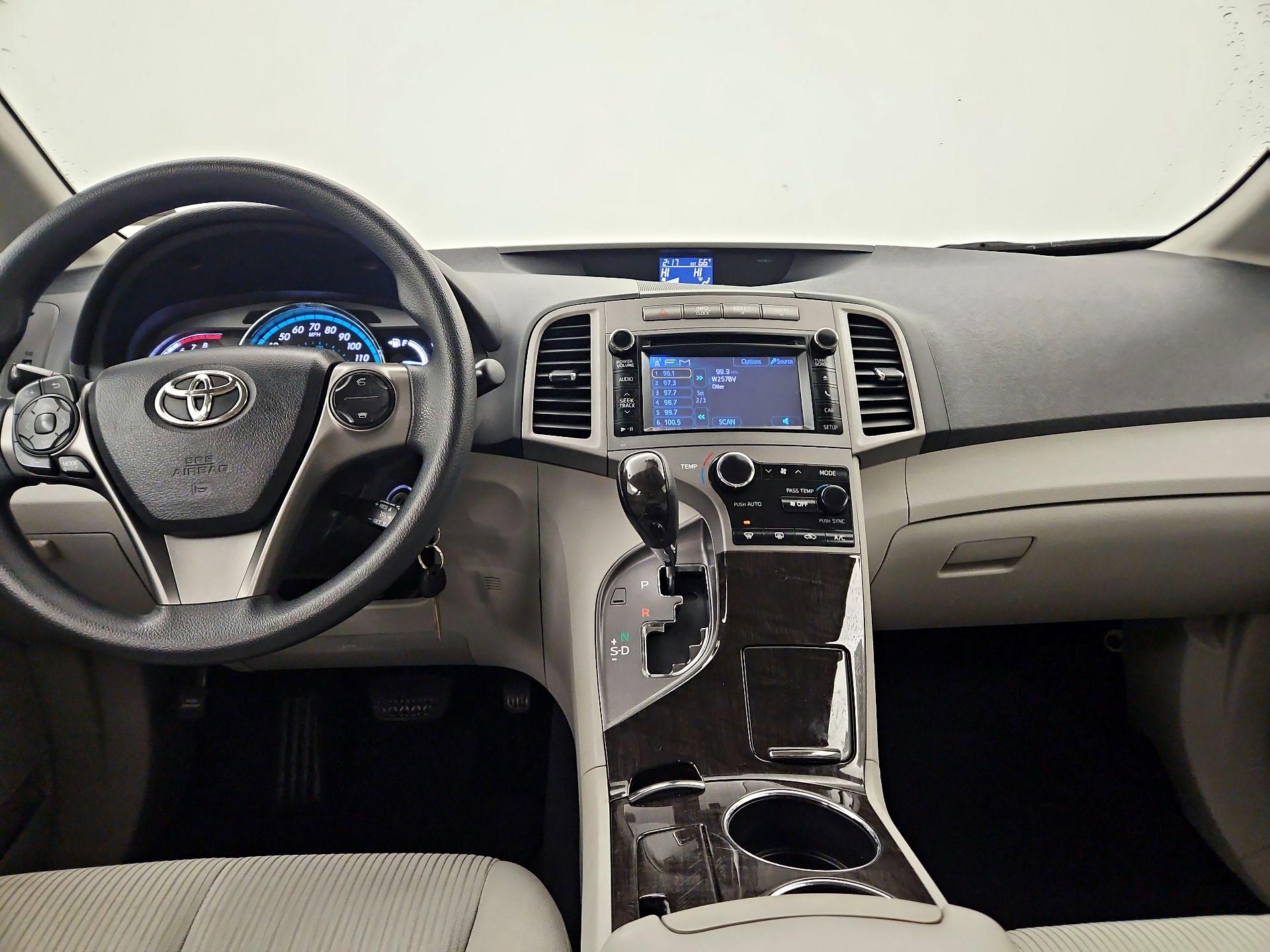 Thumbnail: 2013 Toyota Venza - 9