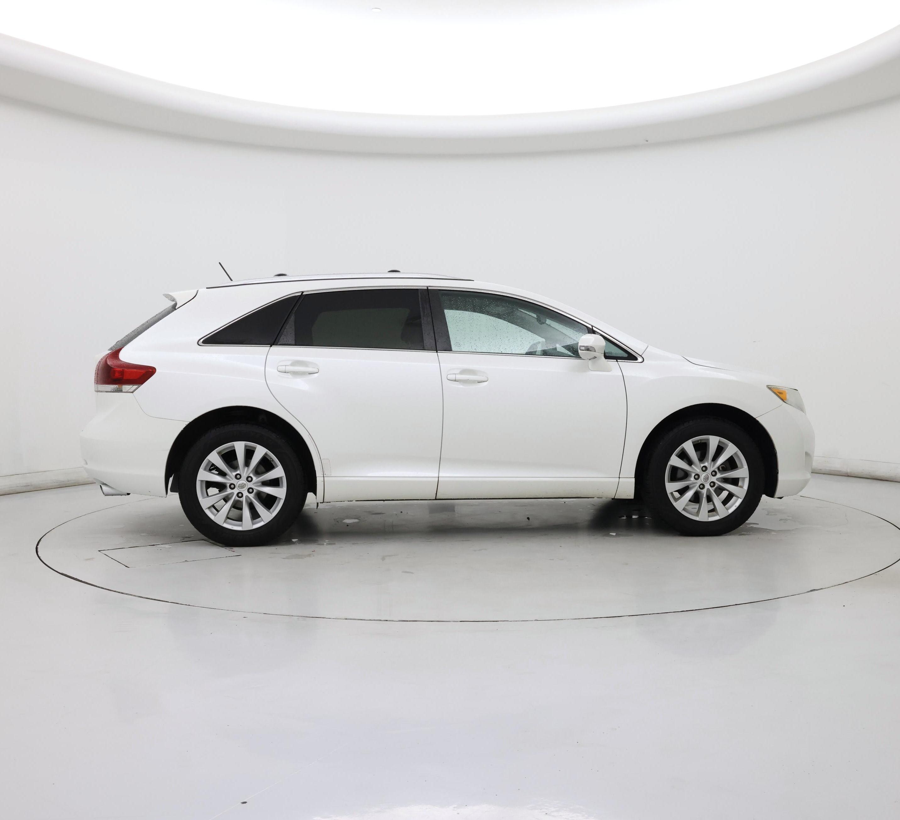 Thumbnail: 2013 Toyota Venza - 7
