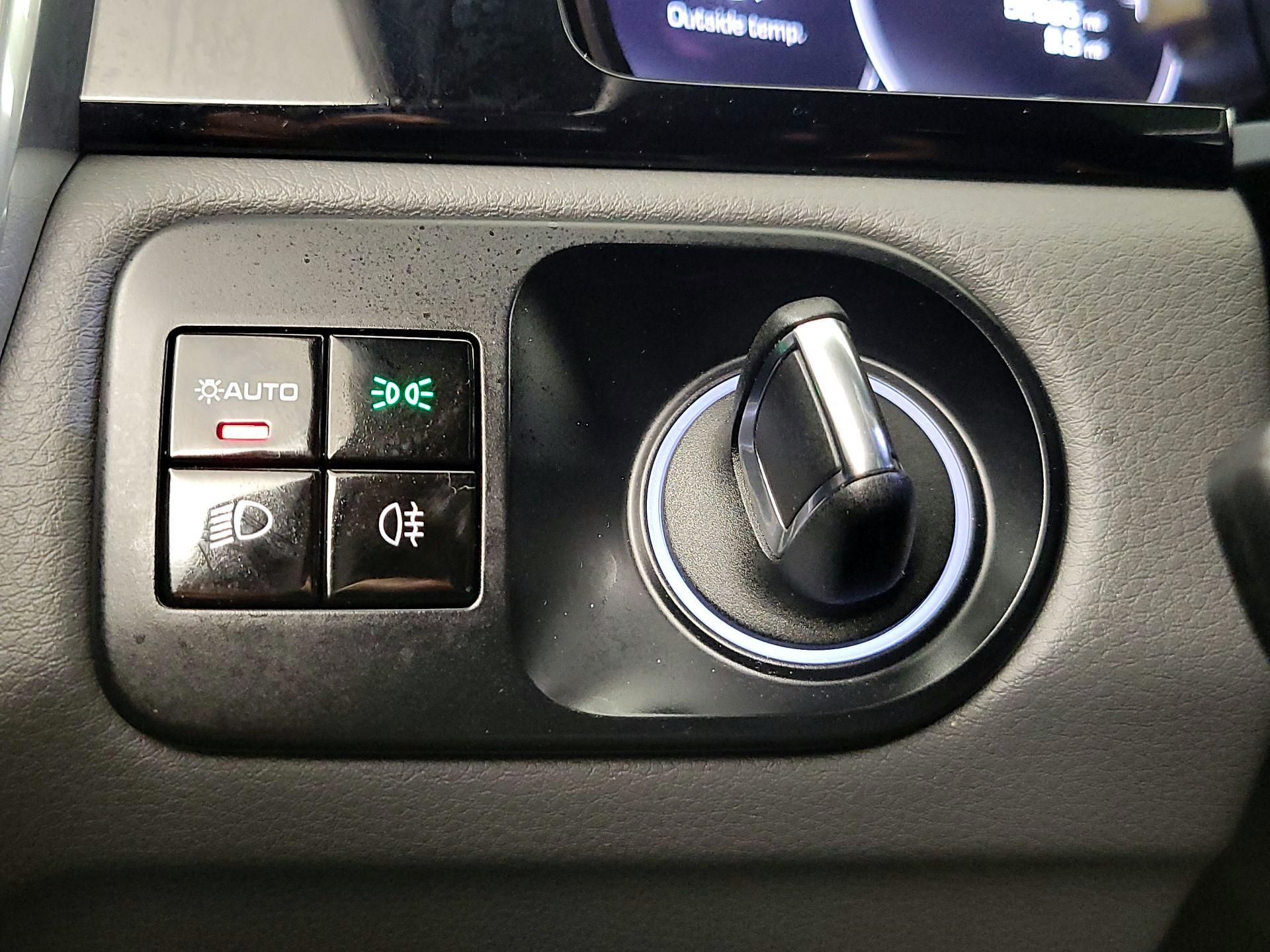 Thumbnail: 2021 Porsche Cayenne - 13