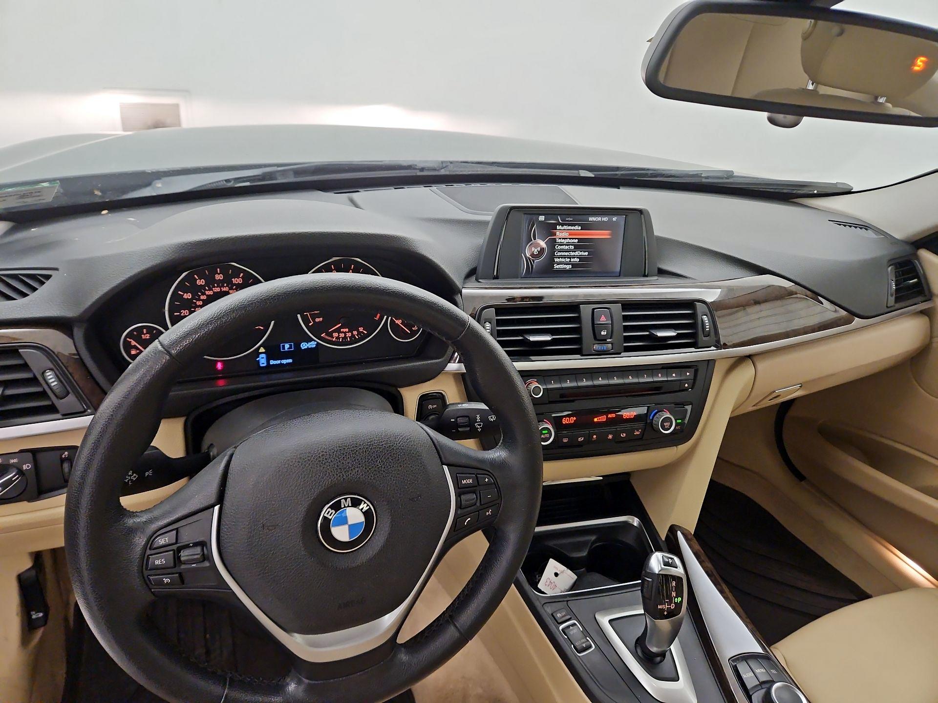 Thumbnail: 2015 BMW 3 Series - 9