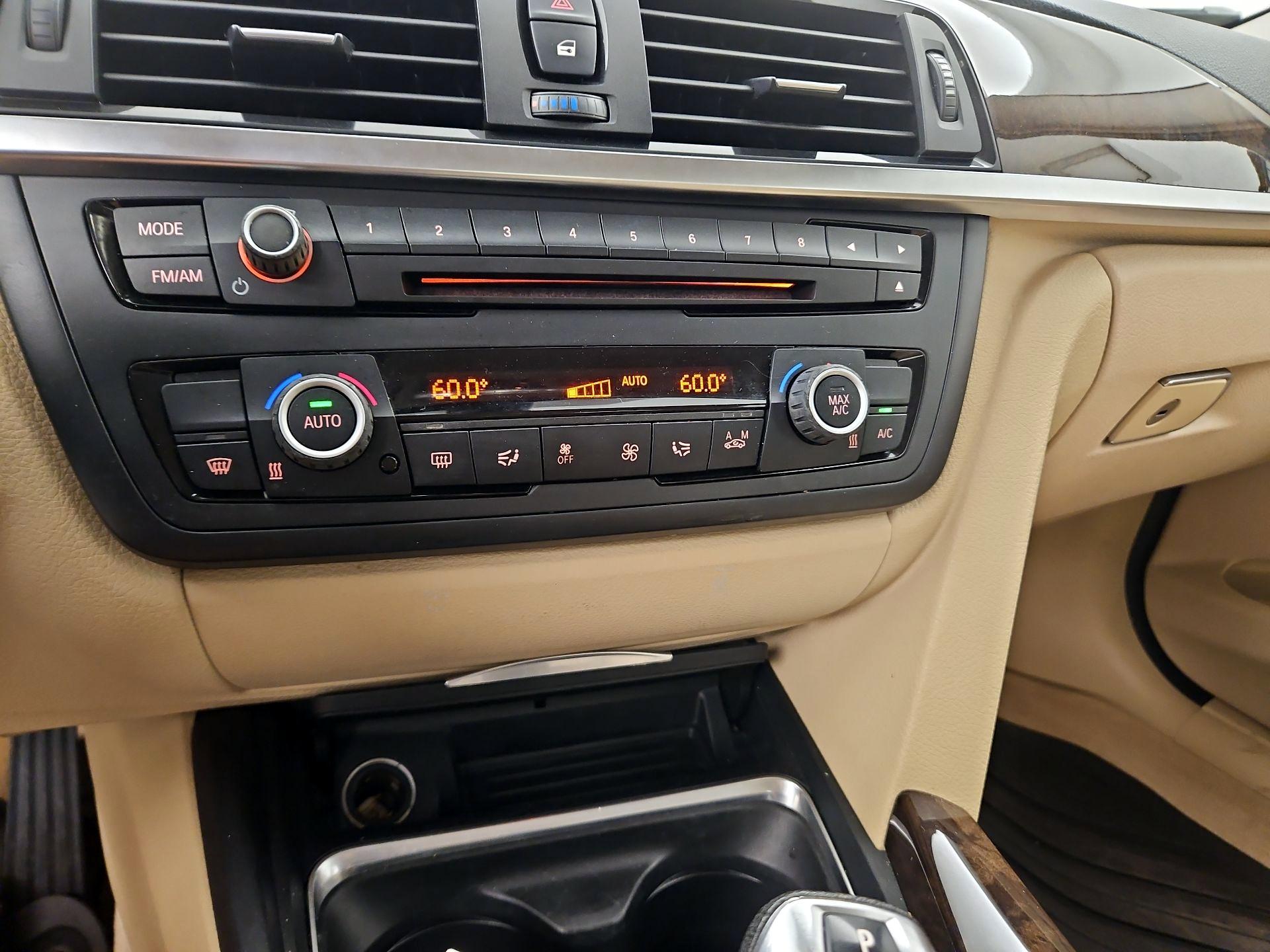 Thumbnail: 2015 BMW 3 Series - 15