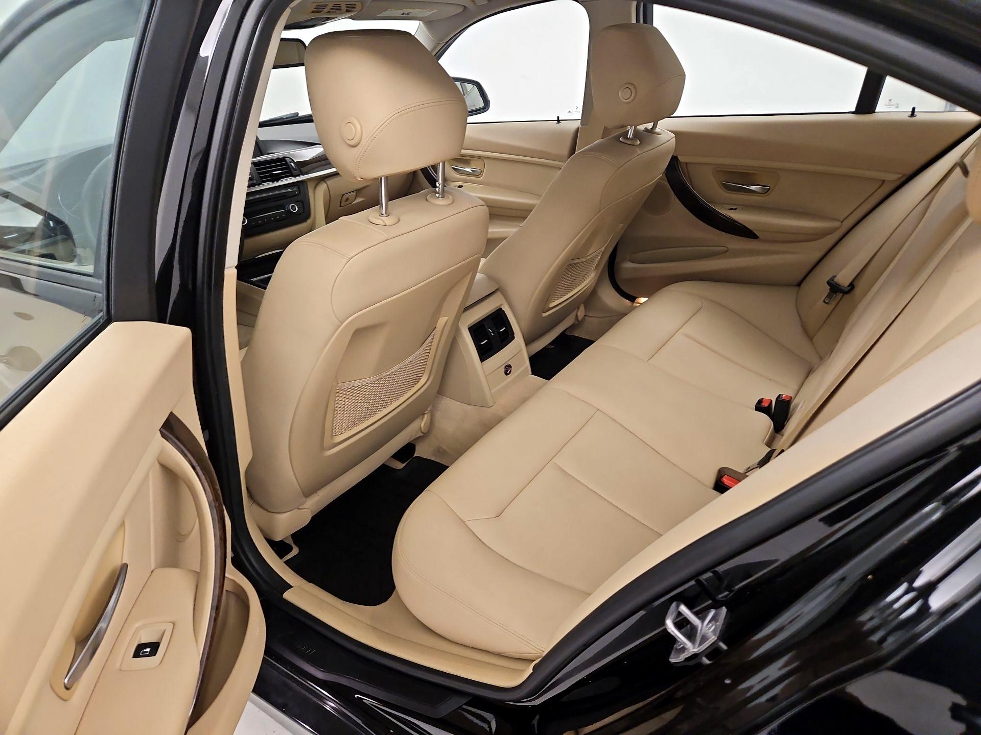 Thumbnail: 2015 BMW 3 Series - 18
