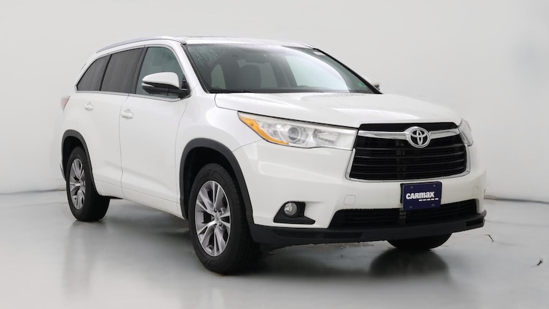 2015 Toyota Highlander XLE Hero Image