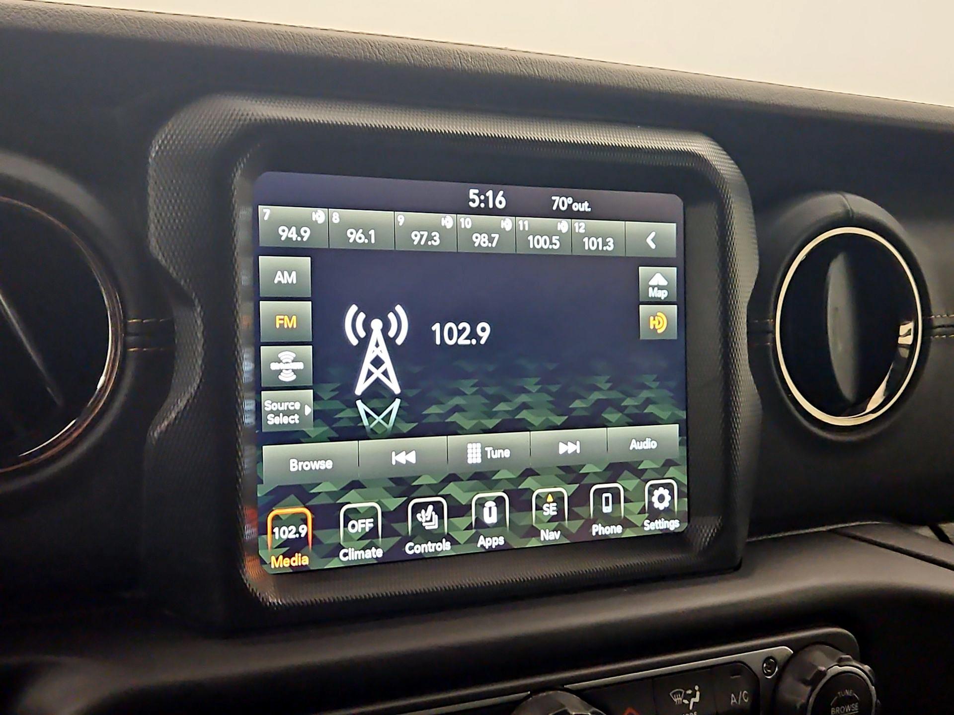 Thumbnail: 2023 Jeep Wrangler - 16