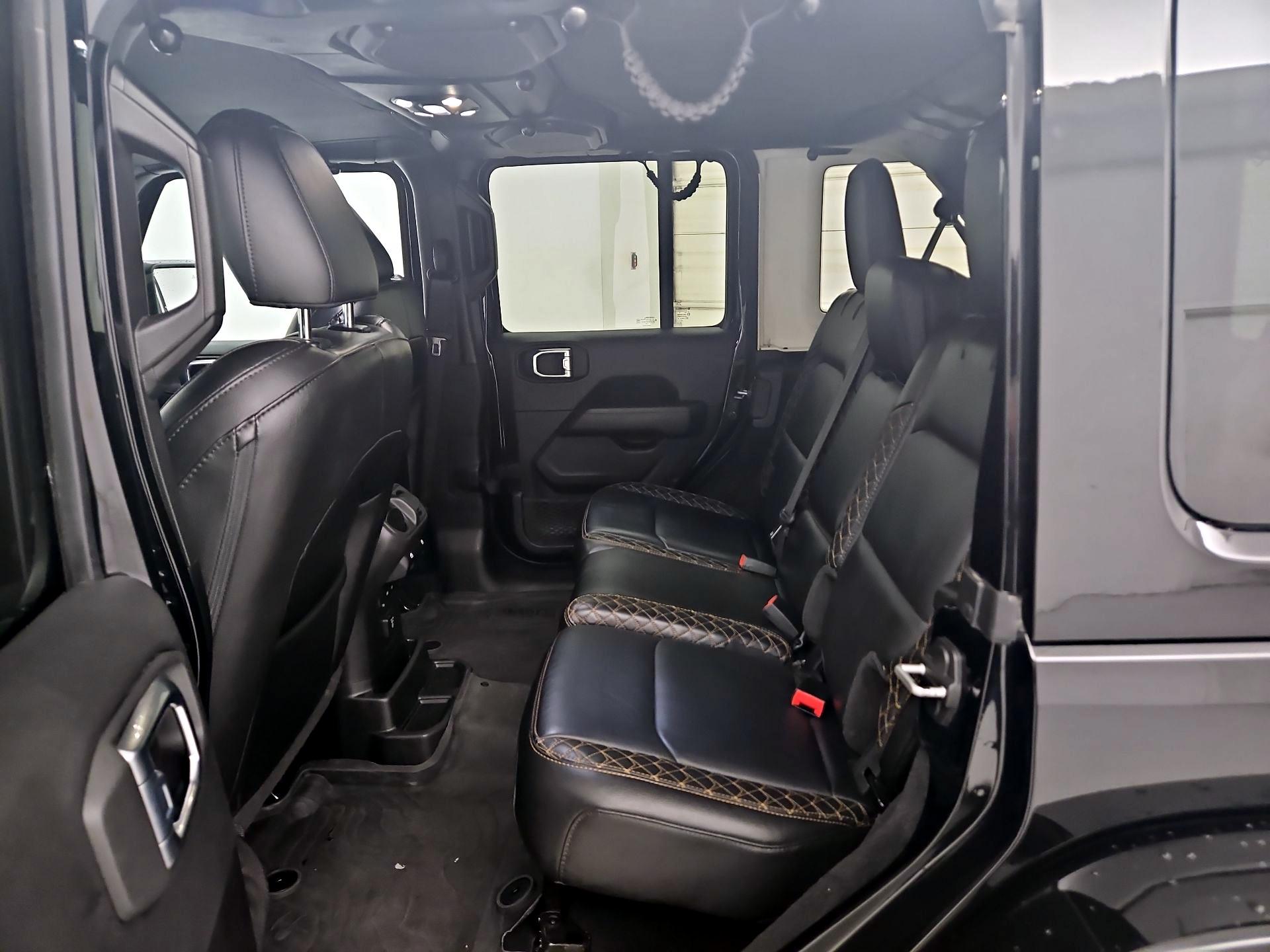 Thumbnail: 2023 Jeep Wrangler - 20