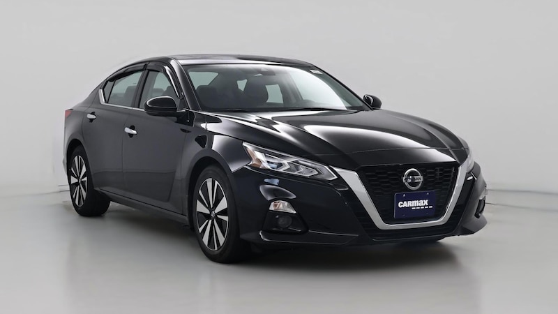 2020 Nissan Altima SL Hero Image