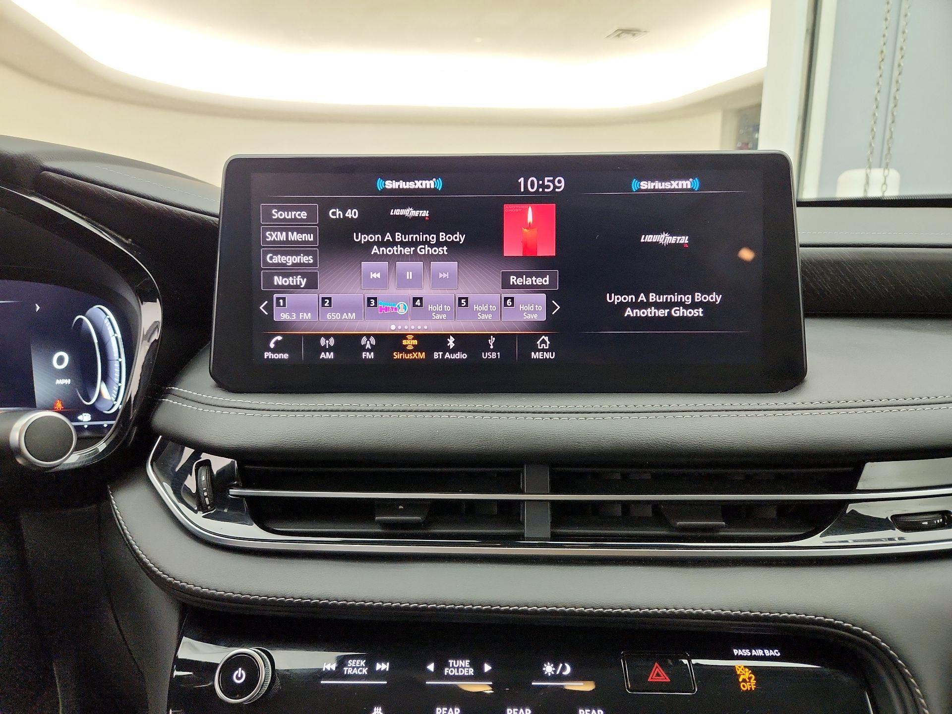 Thumbnail: 2022 INFINITI QX60 - 16