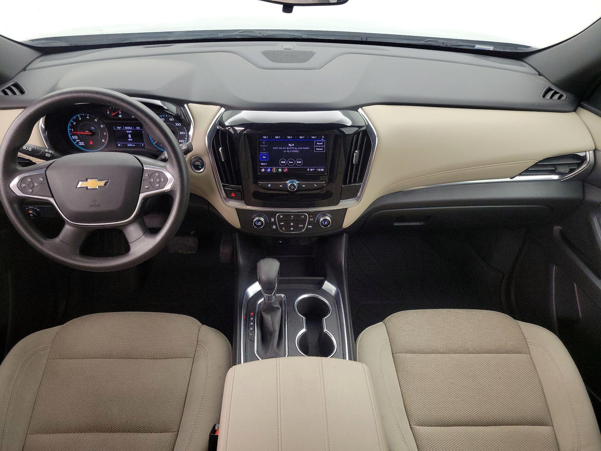 Thumbnail: 2022 Chevrolet Traverse - 9