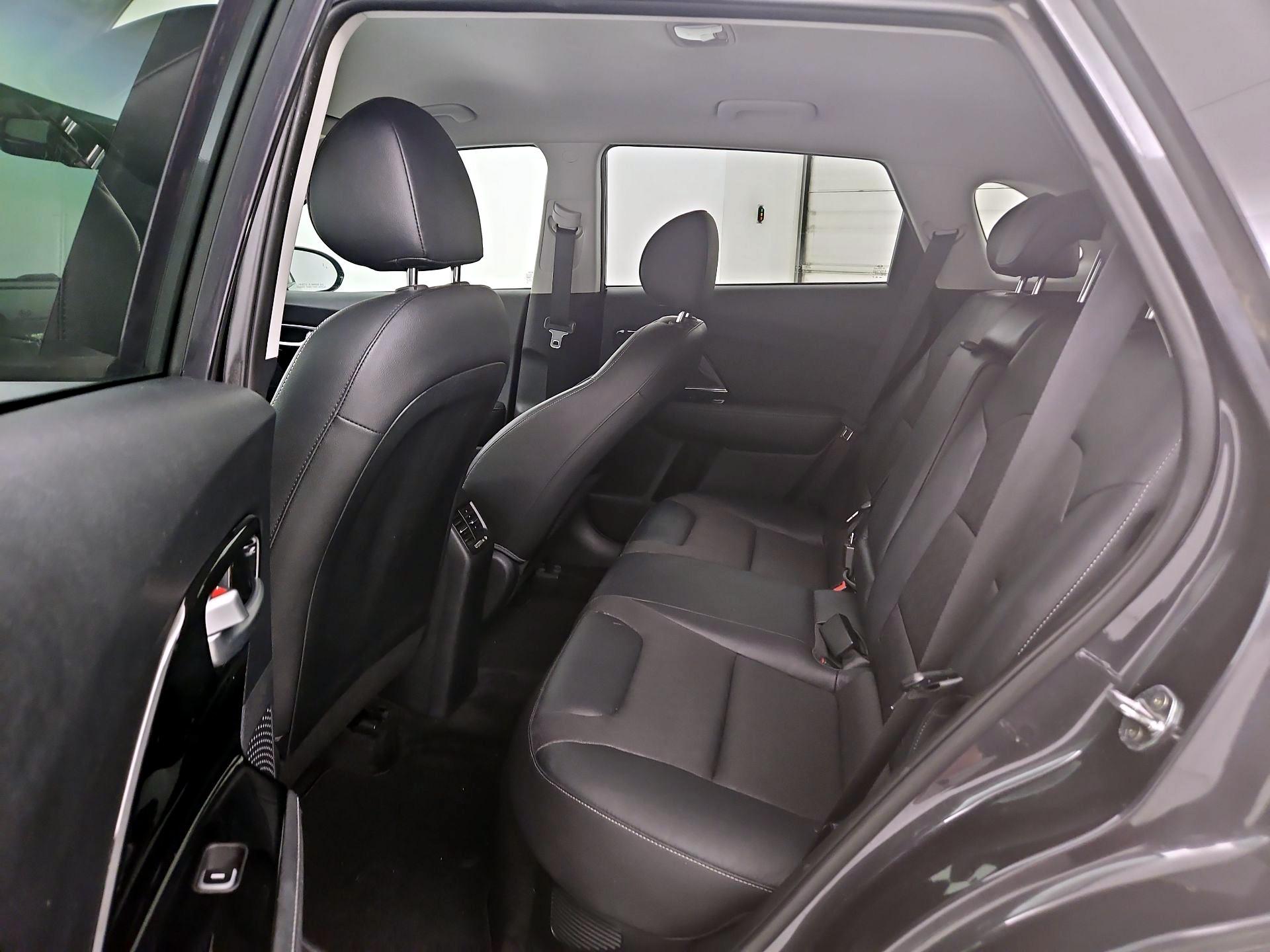 Thumbnail: 2018 Kia Niro - 20