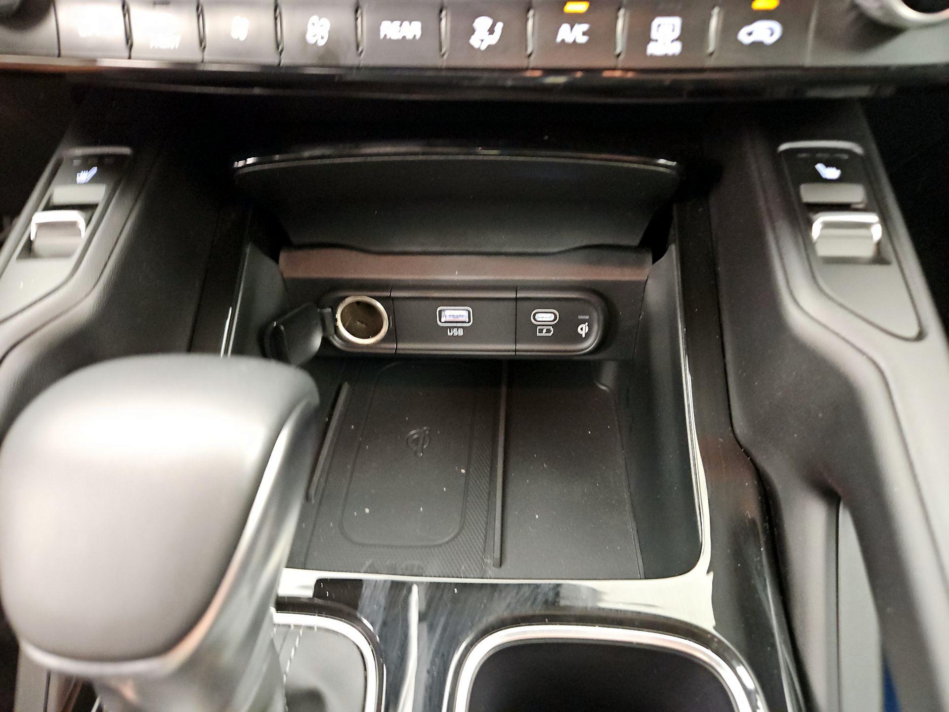 Thumbnail: 2024 Kia Telluride - 19