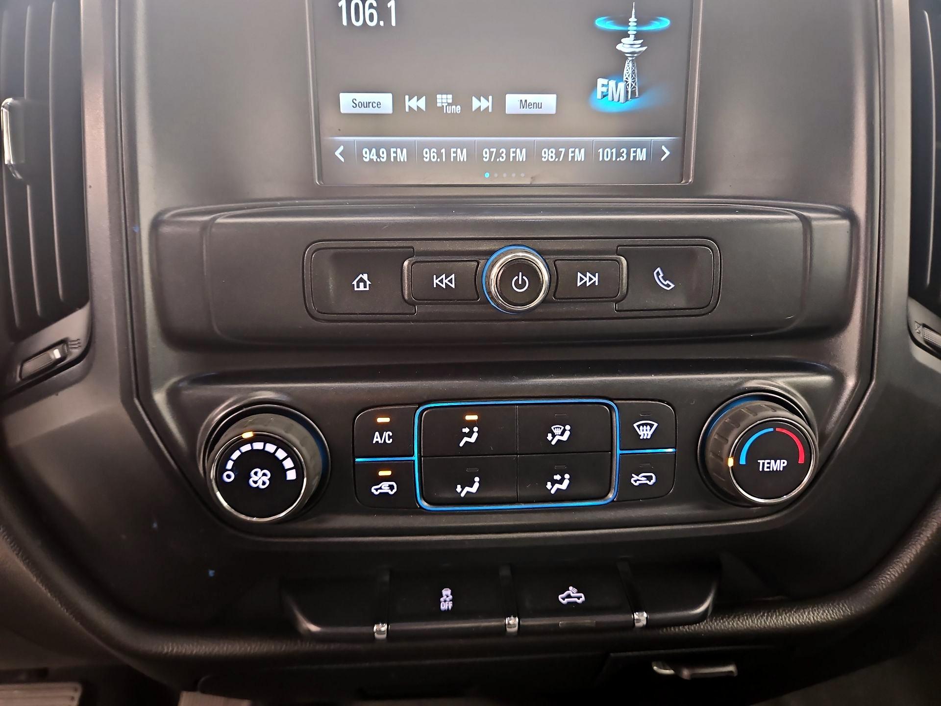 Thumbnail: 2017 Chevrolet Silverado 1500 - 16