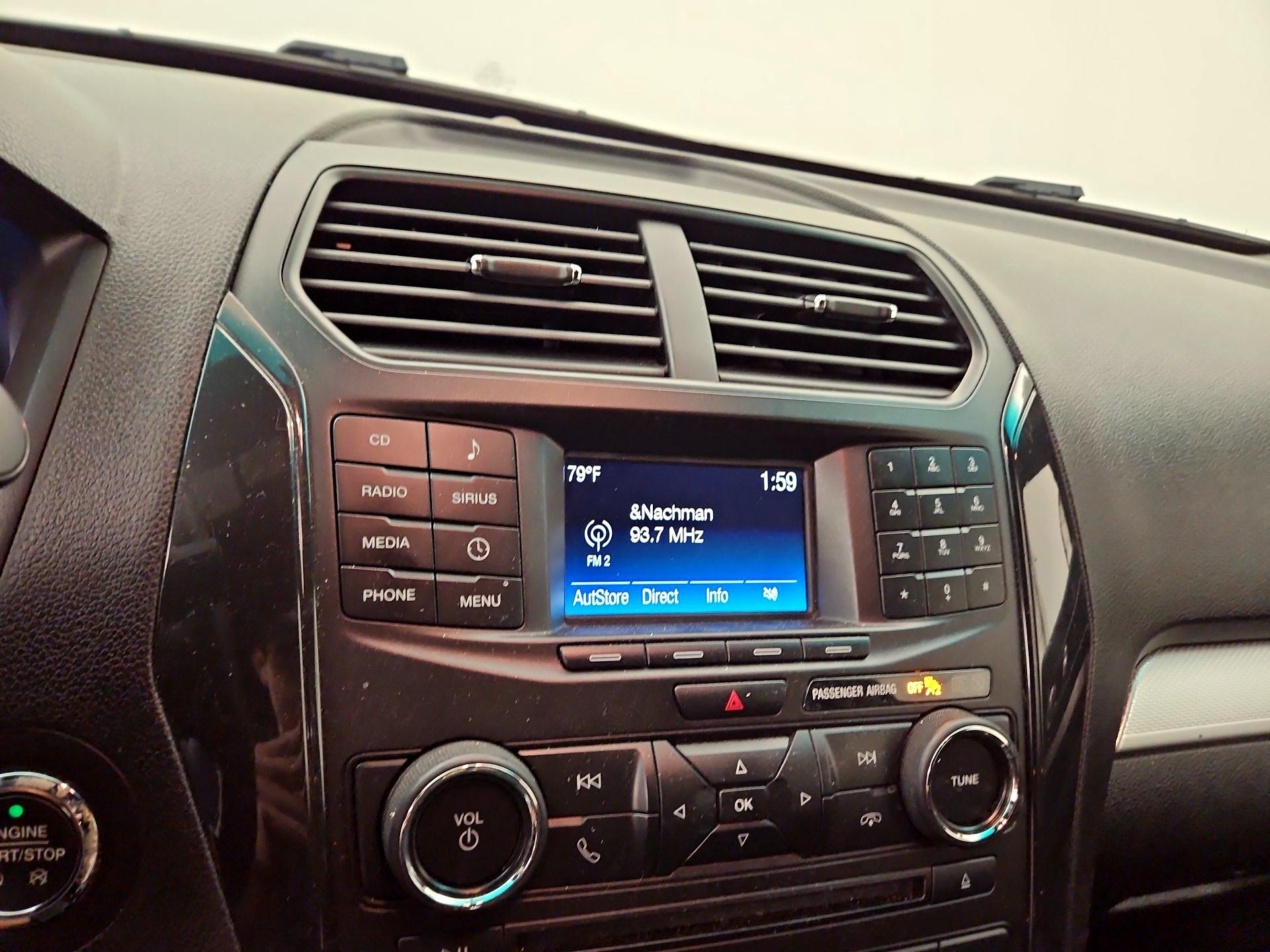 Thumbnail: 2016 Ford Explorer - 15