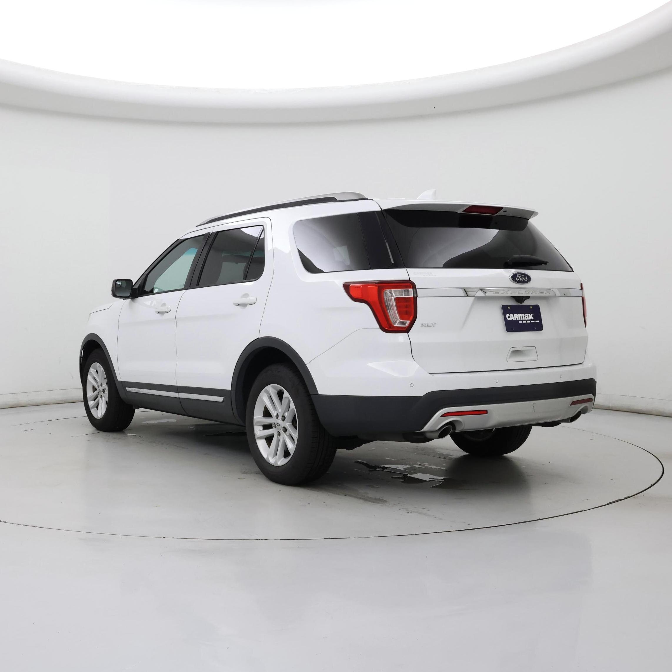 Thumbnail: 2016 Ford Explorer - 2
