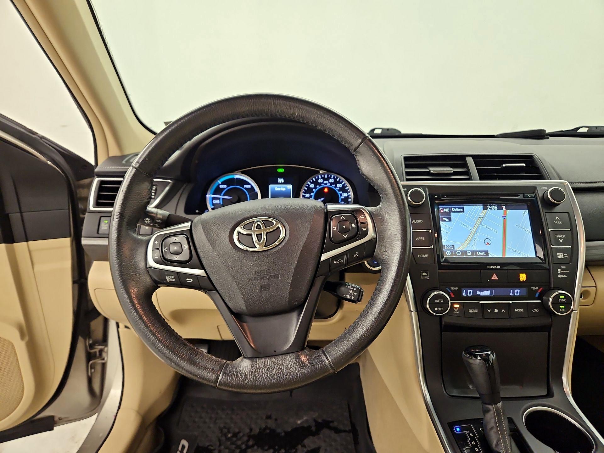 Thumbnail: 2017 Toyota Camry - 10