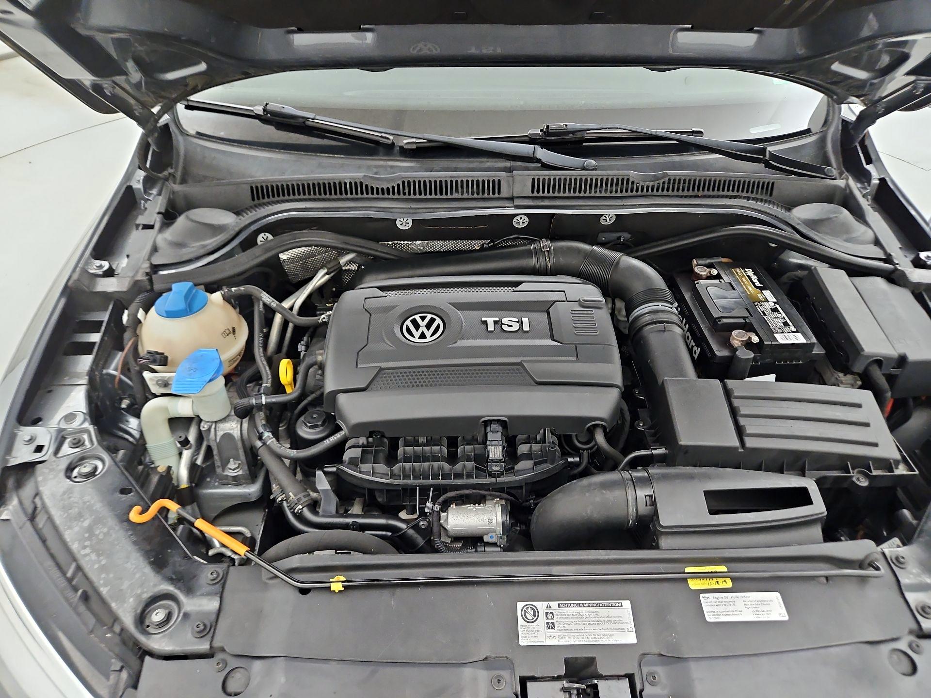 Thumbnail: 2014 Volkswagen Jetta - 20