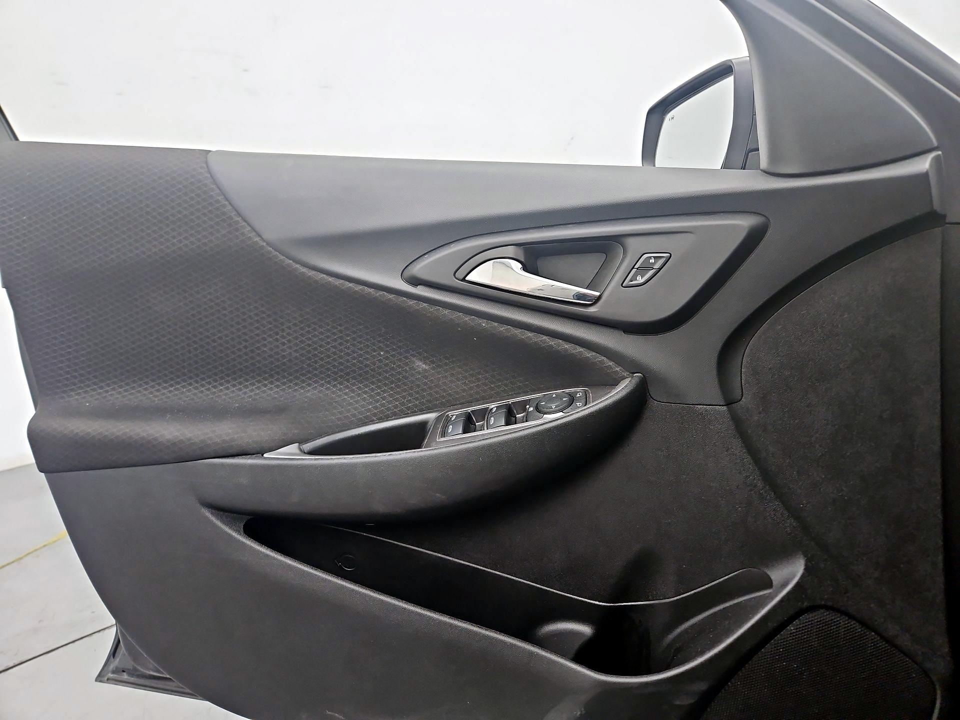 Thumbnail: 2023 Chevrolet Malibu - 12