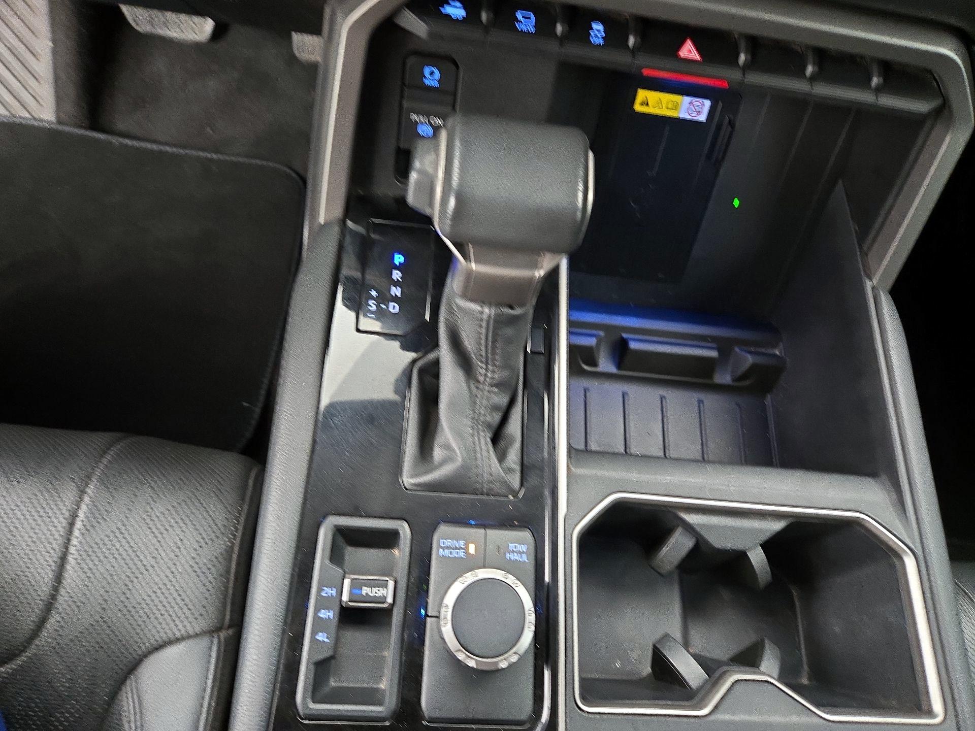 Thumbnail: 2022 Toyota Tundra - 17